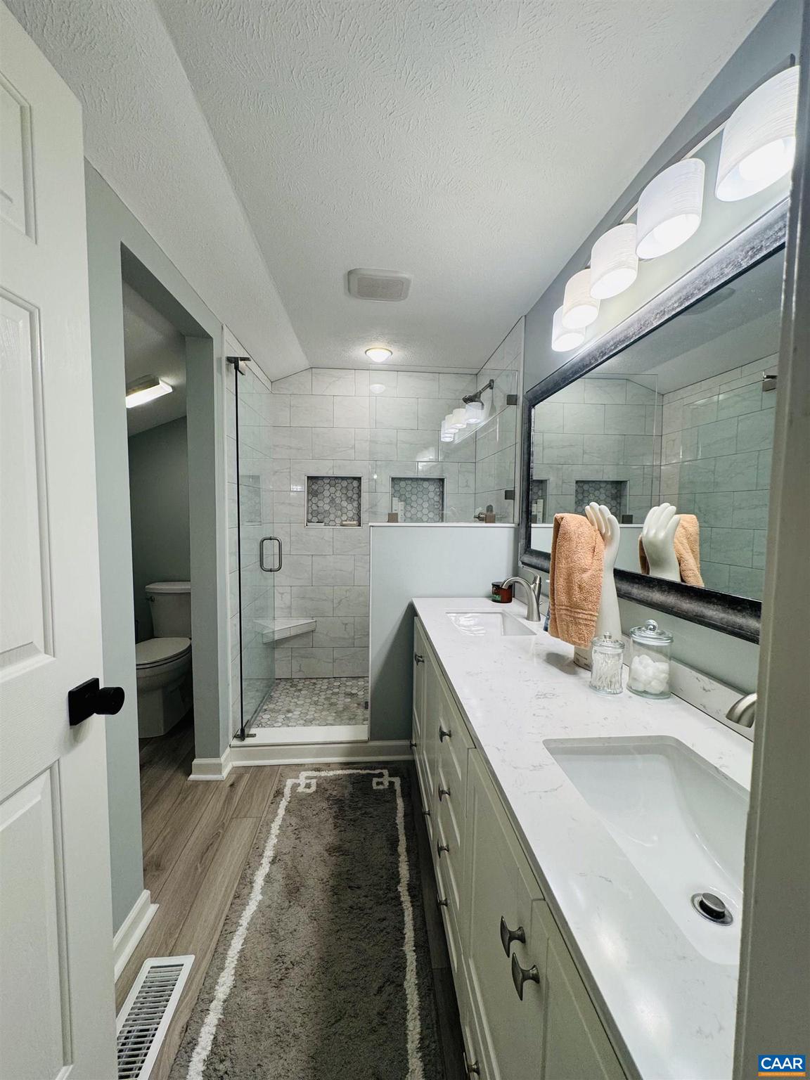 TEAVERTON - Residential