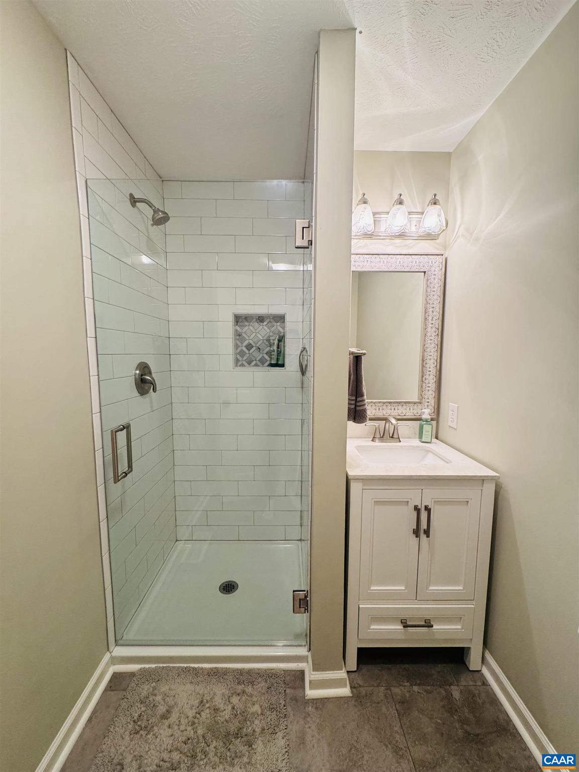 TEAVERTON - Residential