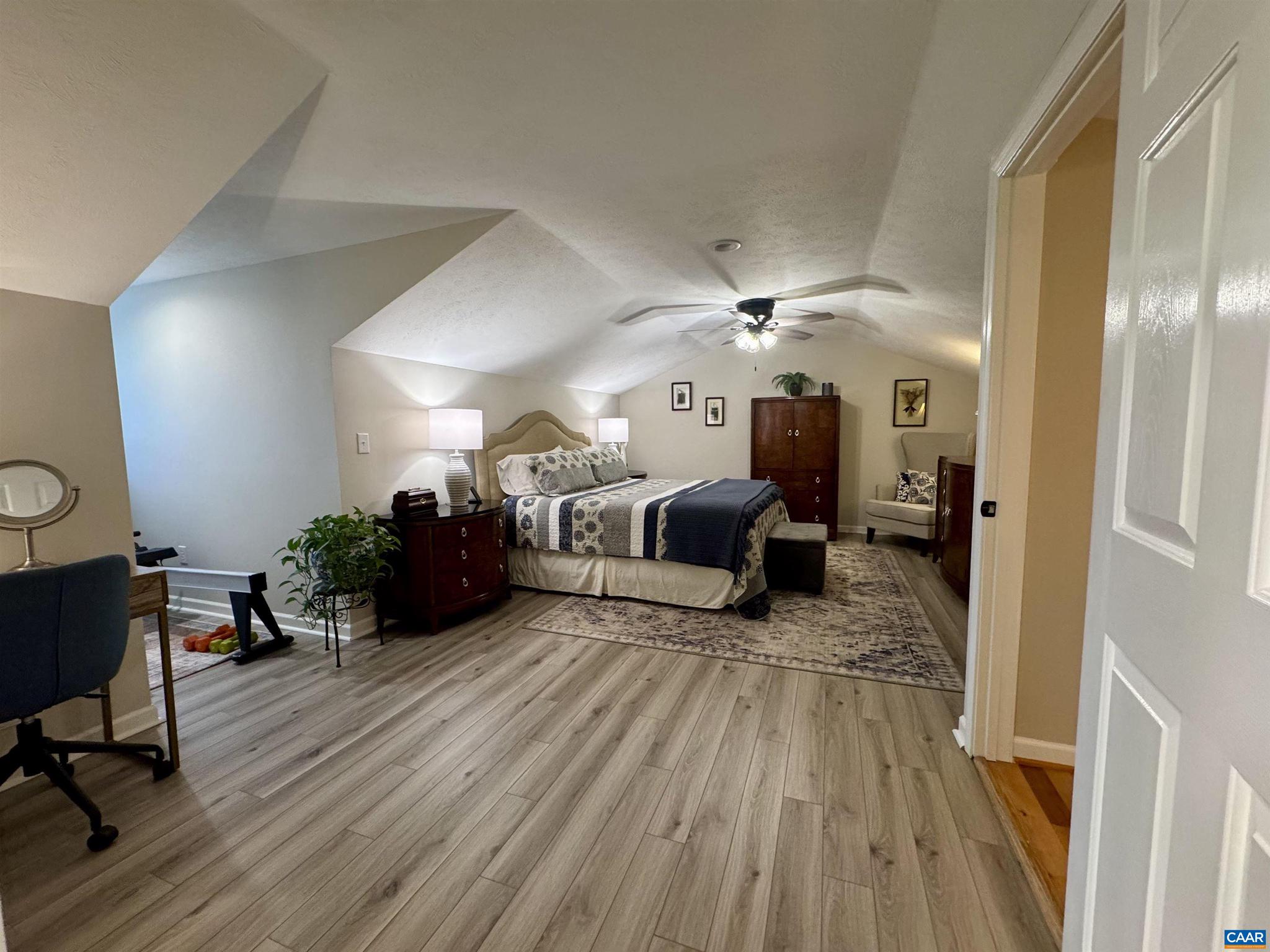 TEAVERTON - Residential