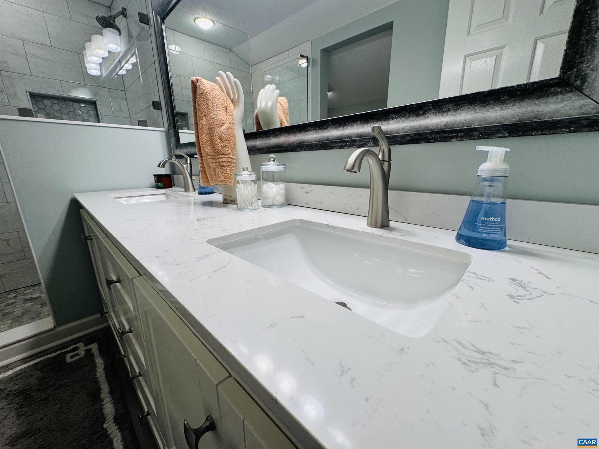 TEAVERTON - Residential