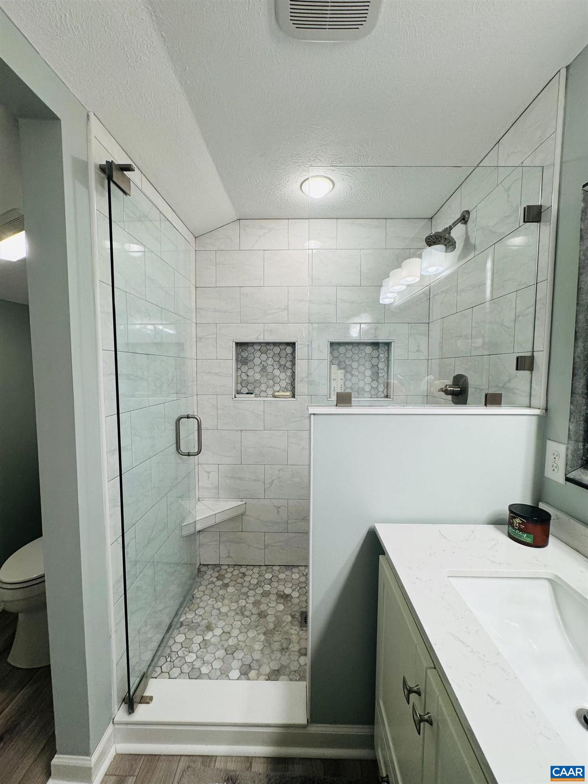 TEAVERTON - Residential