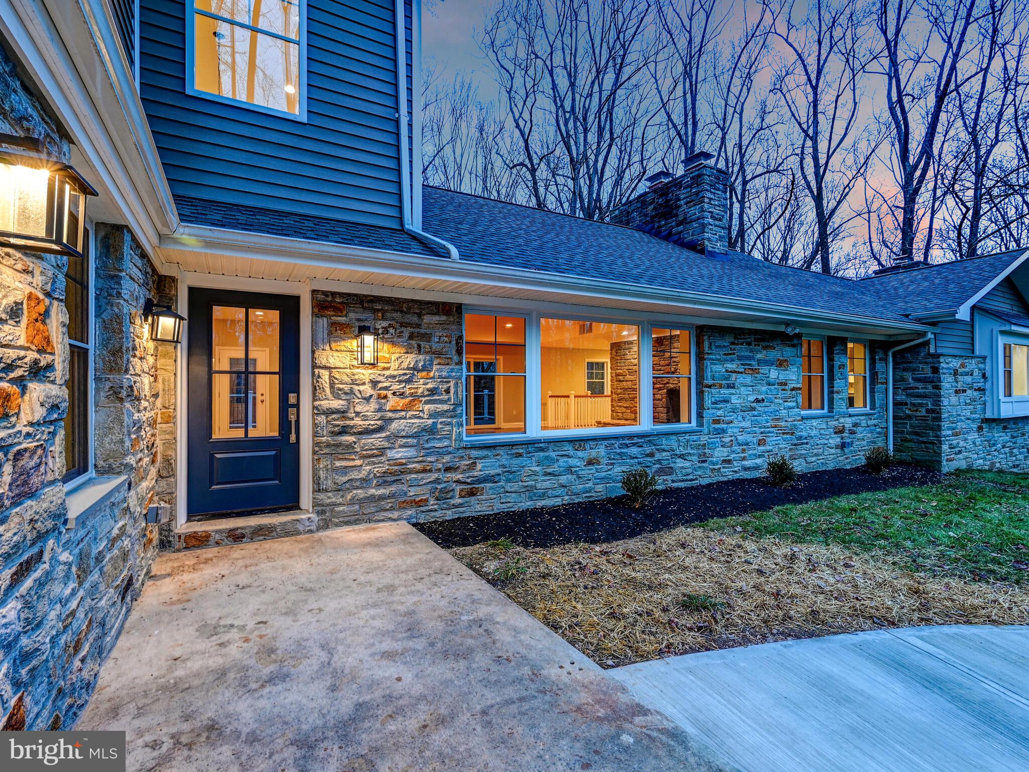 11317 MANOR ROAD