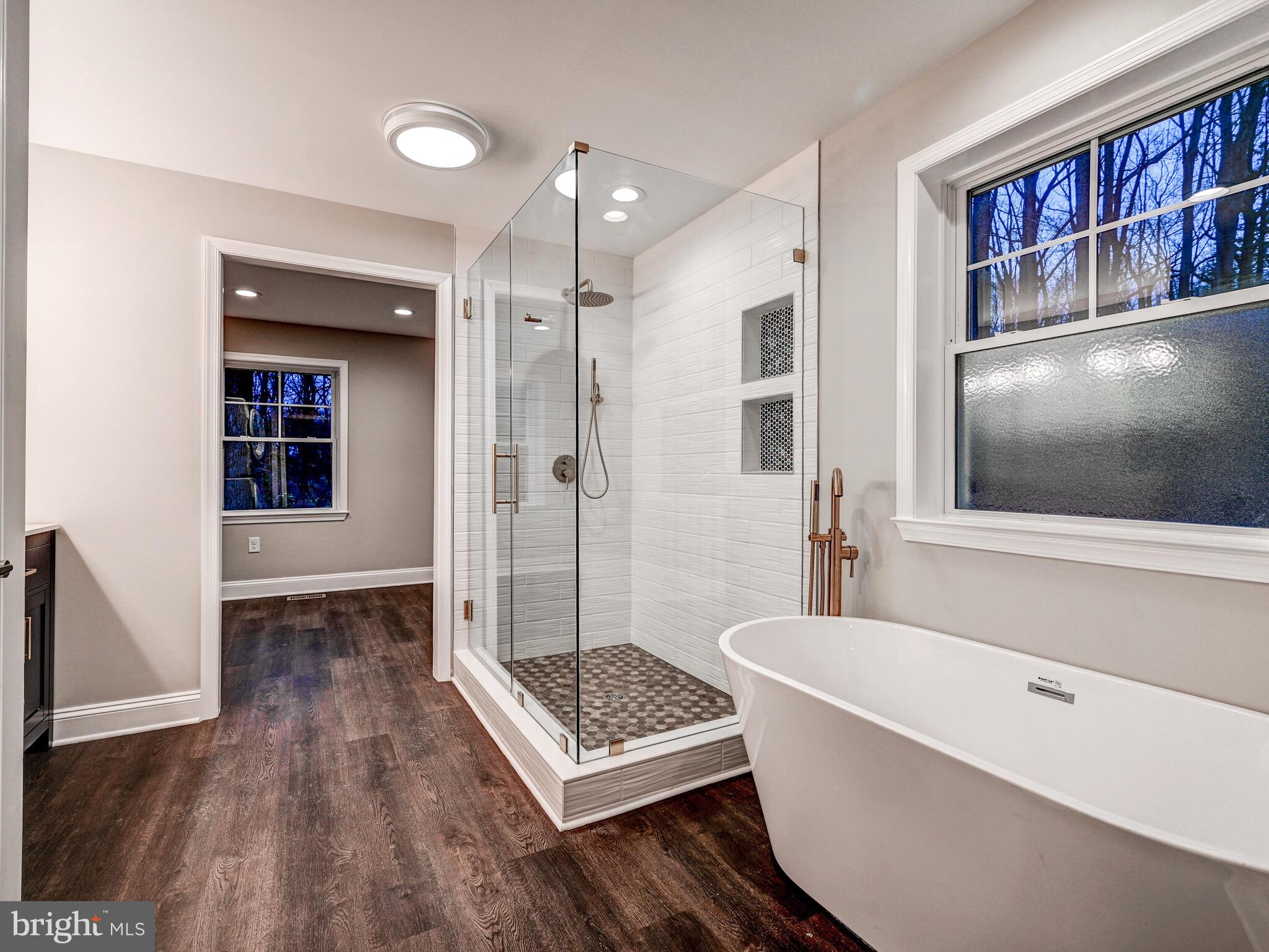 GLEN ARM - Residential