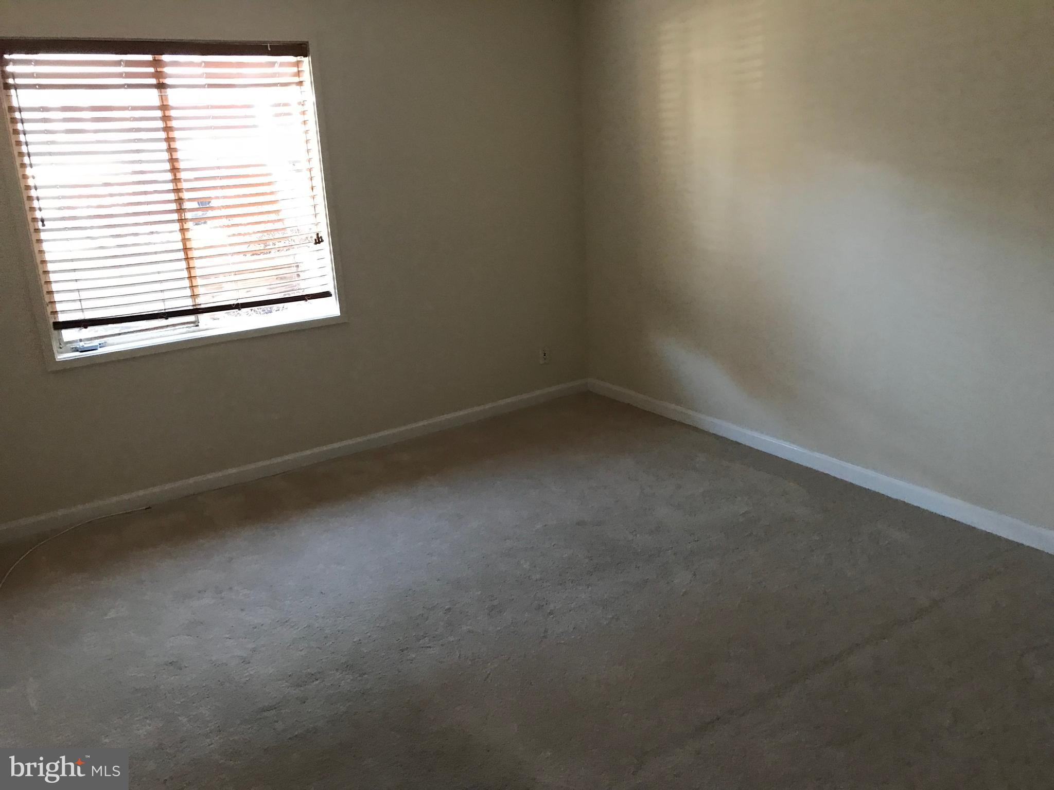 HUNTINGTON CLUB - Residential Lease