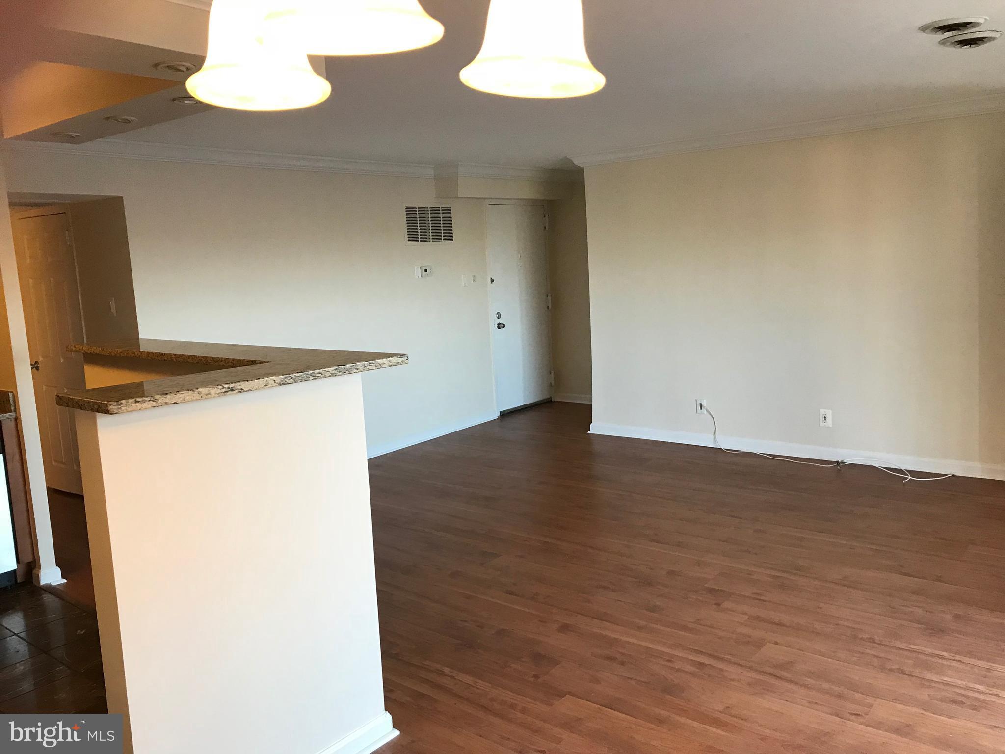 HUNTINGTON CLUB - Residential Lease