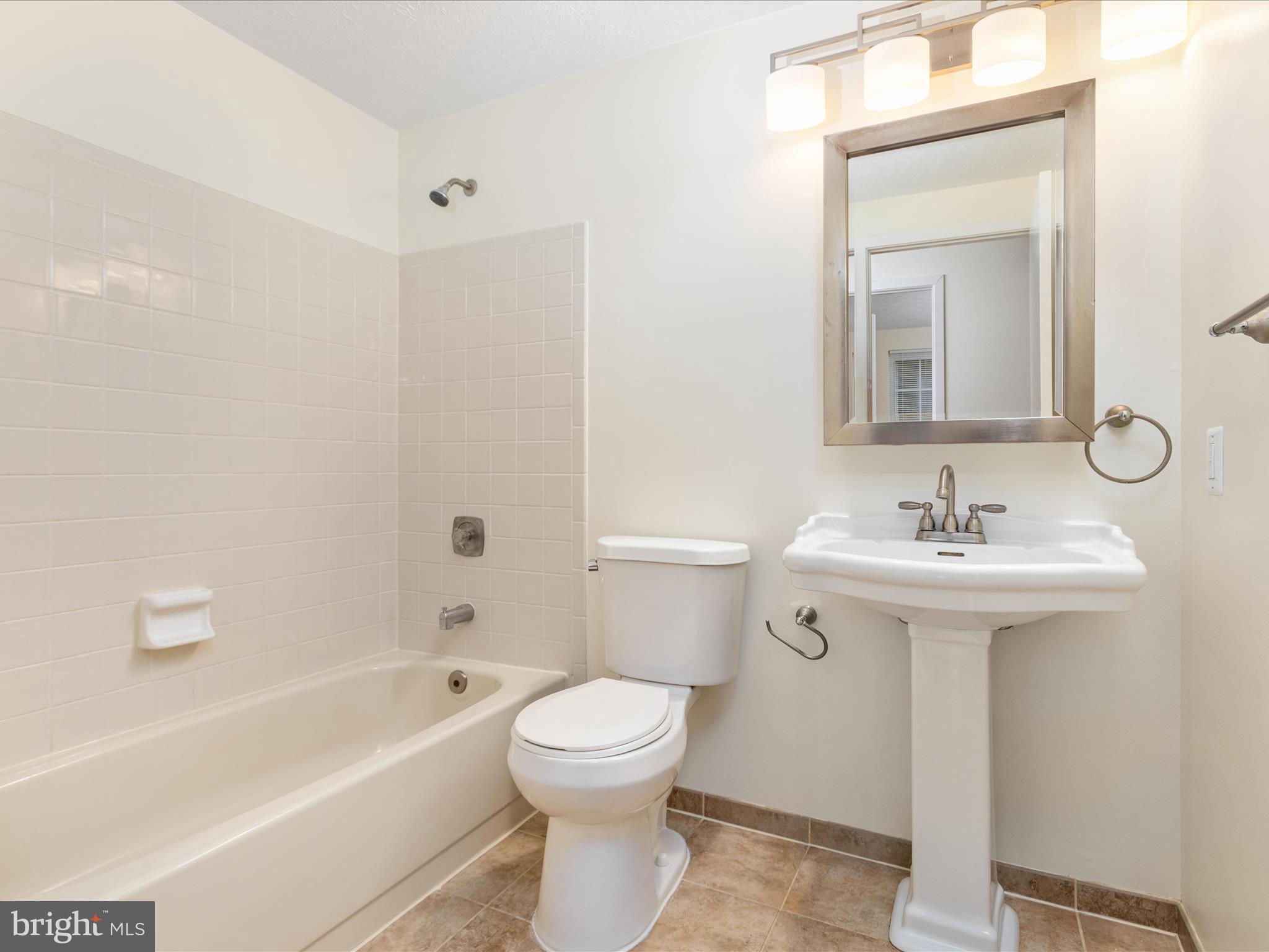 MIDDLE VALLEY - Residential