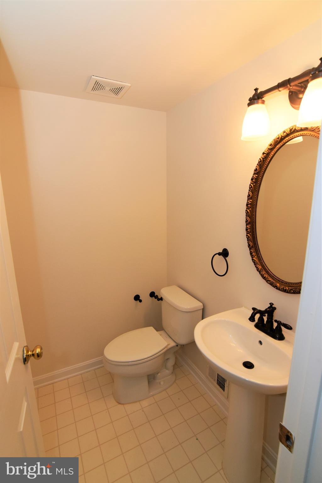 RIDGELEIGH - Residential Lease