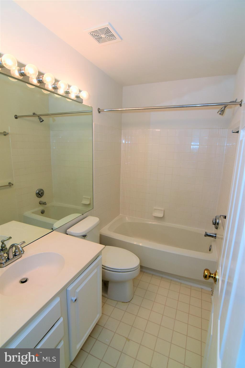 RIDGELEIGH - Residential Lease