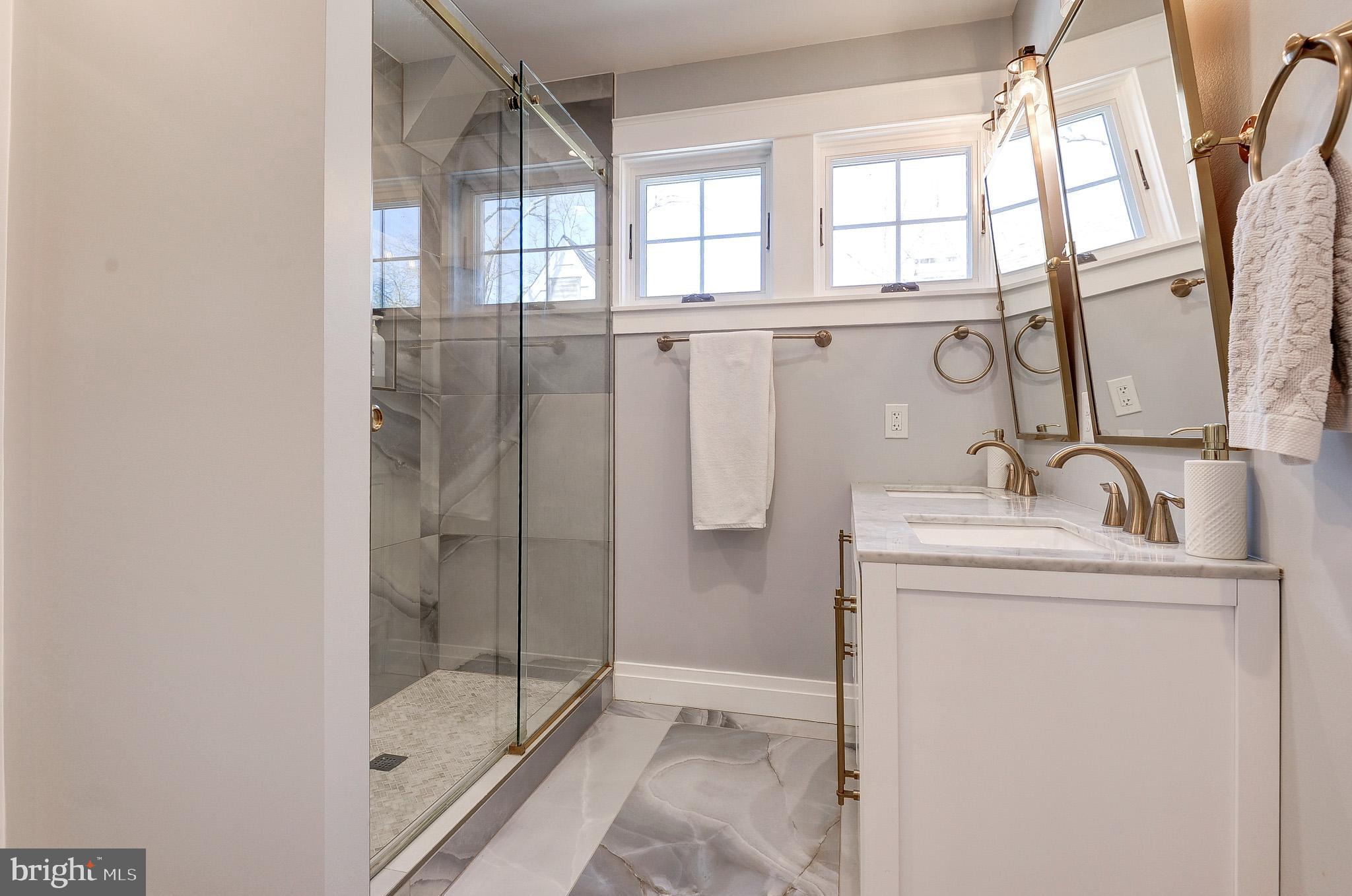 COLLEGE PARK - Residential