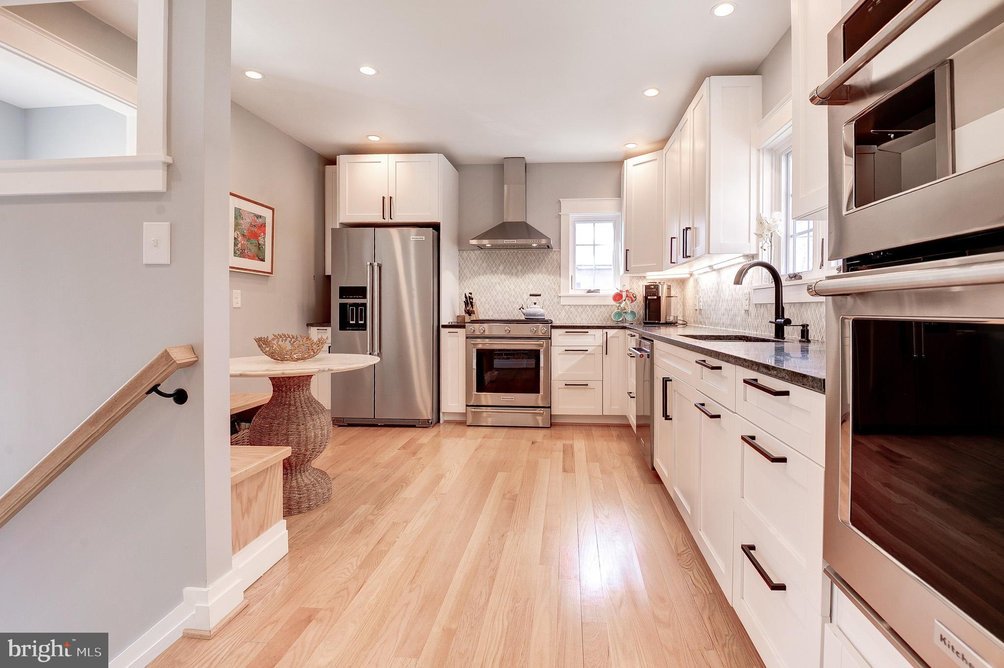 COLLEGE PARK - Residential