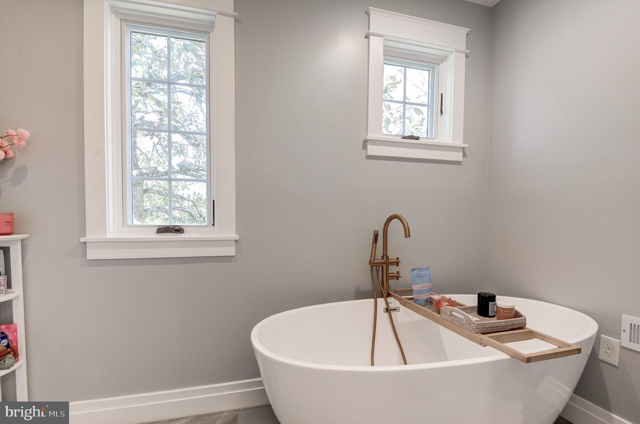 COLLEGE PARK - Residential