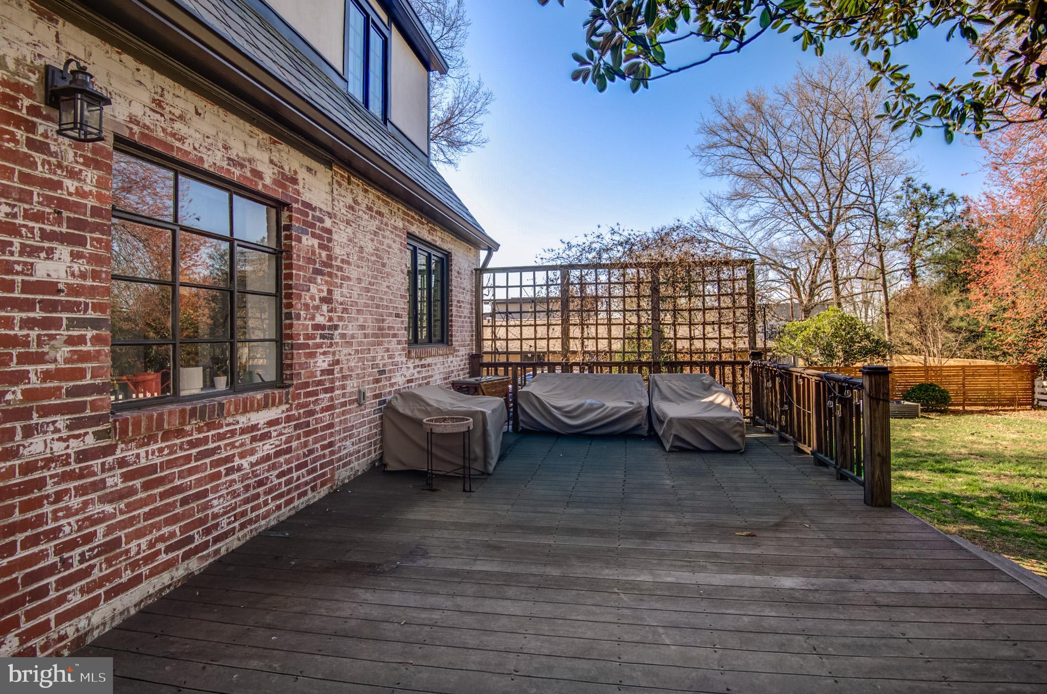 COLLEGE PARK - Residential