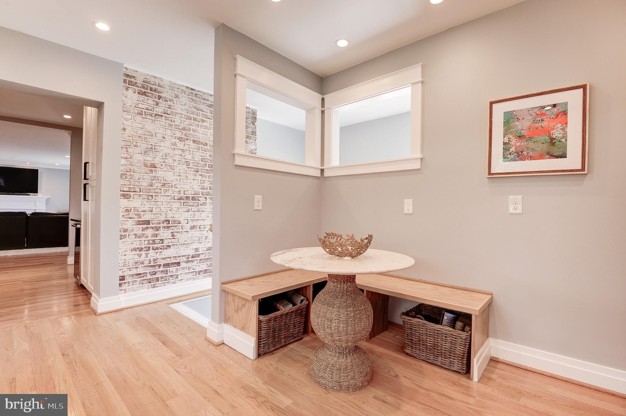 COLLEGE PARK - Residential