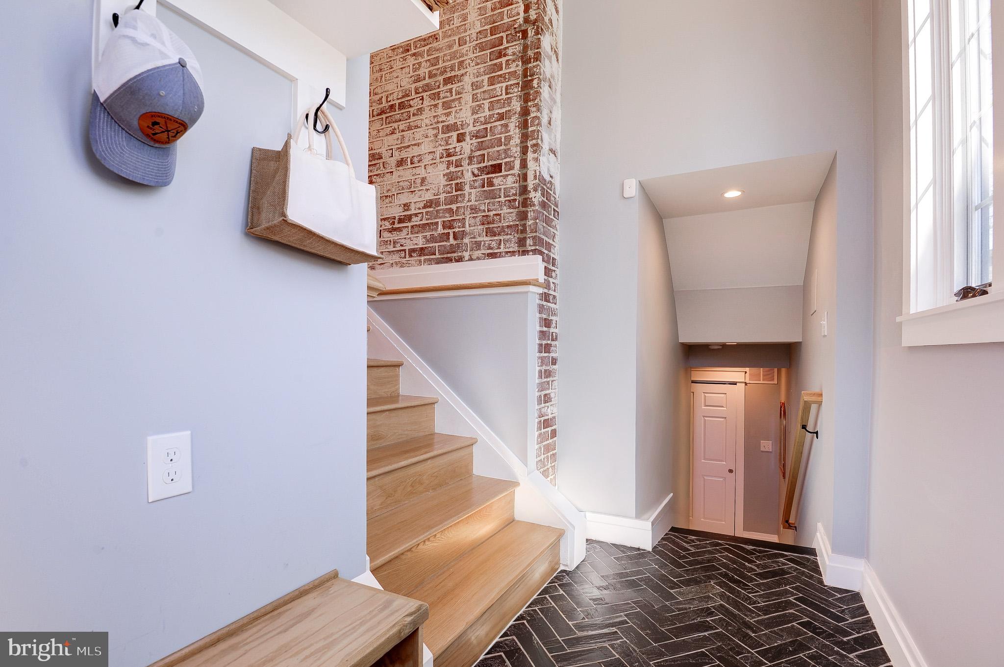 COLLEGE PARK - Residential