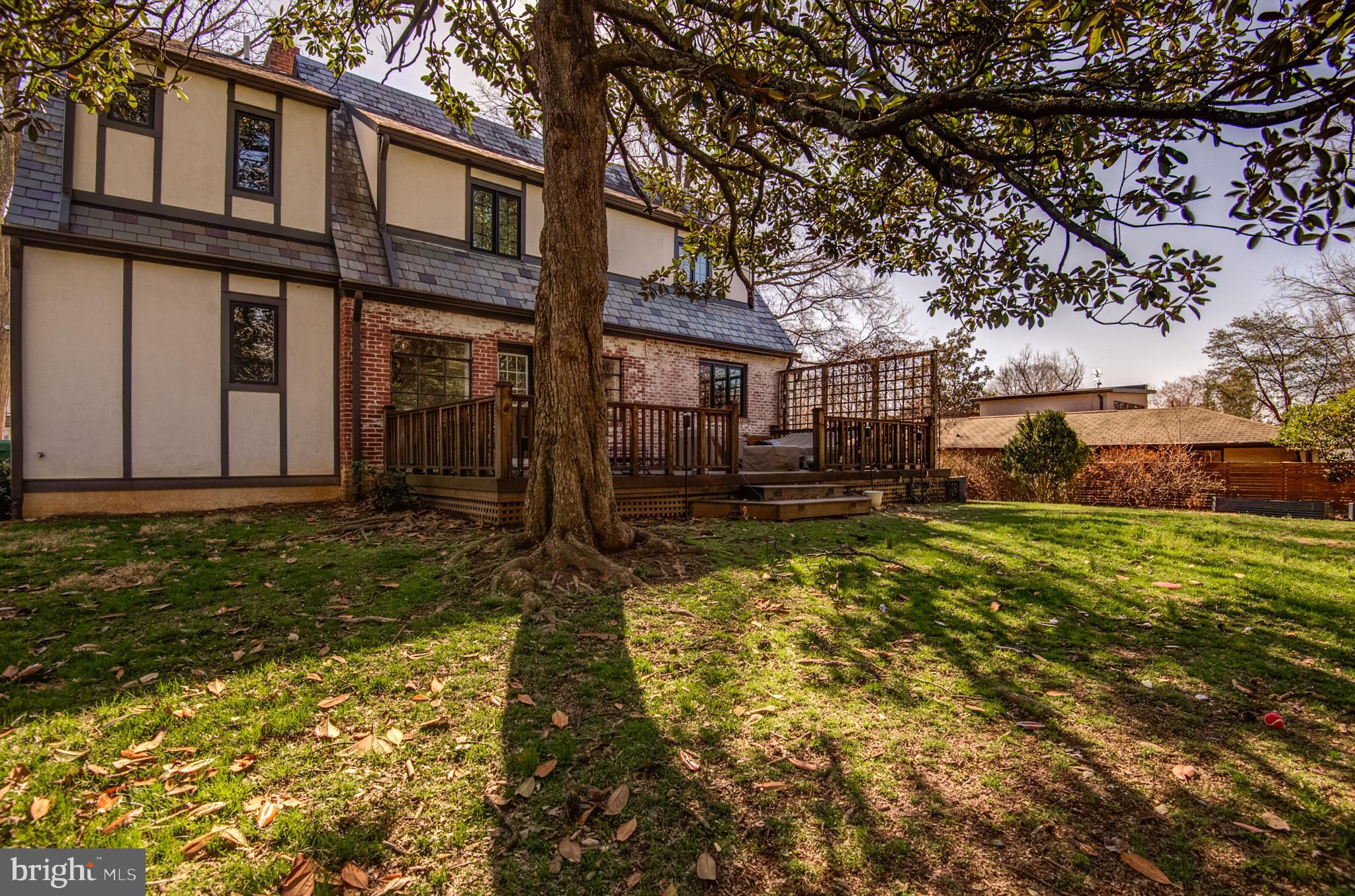 COLLEGE PARK - Residential