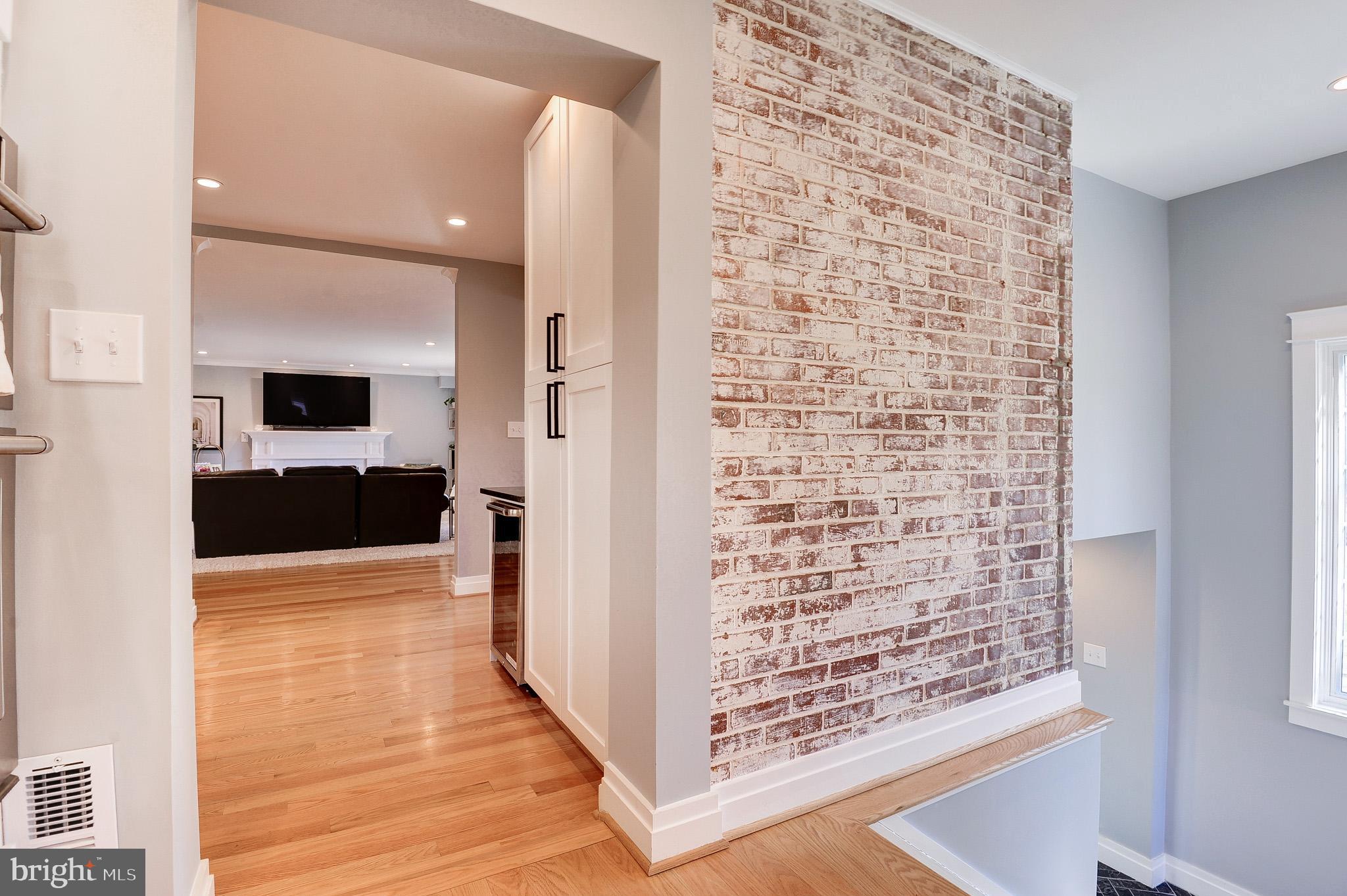 COLLEGE PARK - Residential