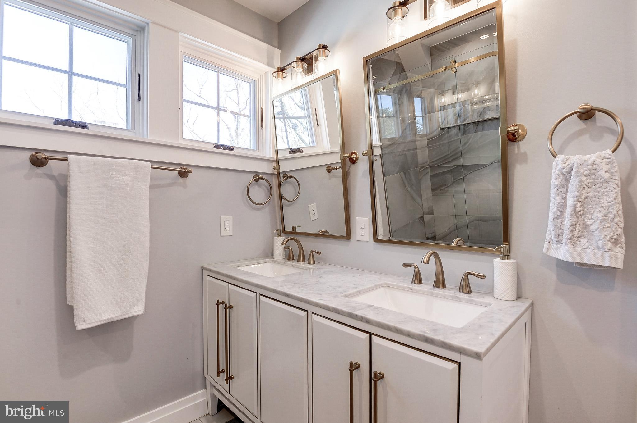 COLLEGE PARK - Residential