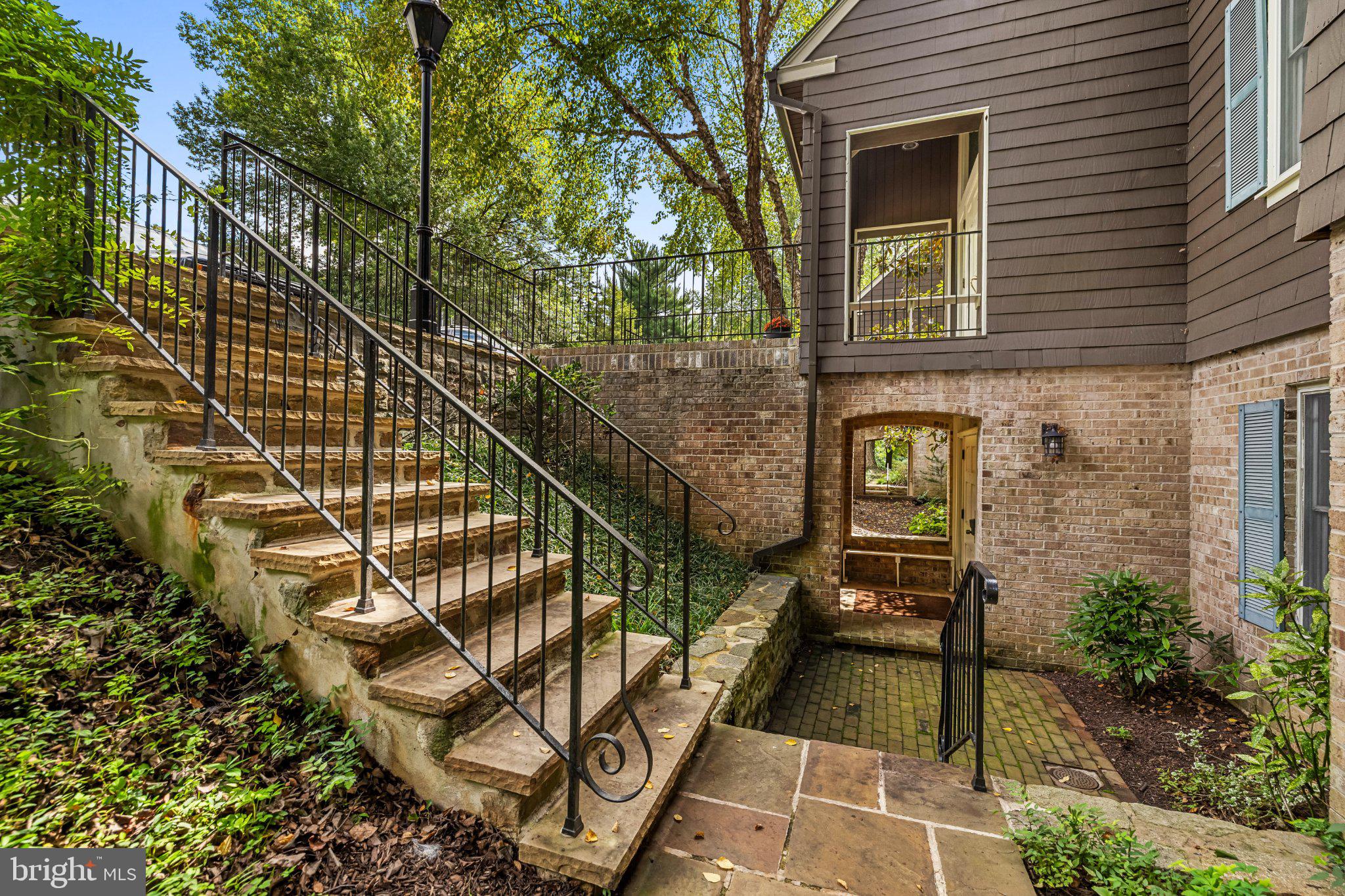 15 DEVON HILL ROAD C6