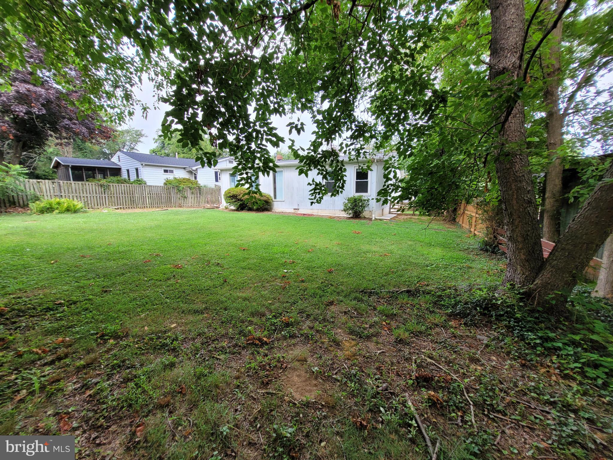 HUNGERFORD - Residential Lease