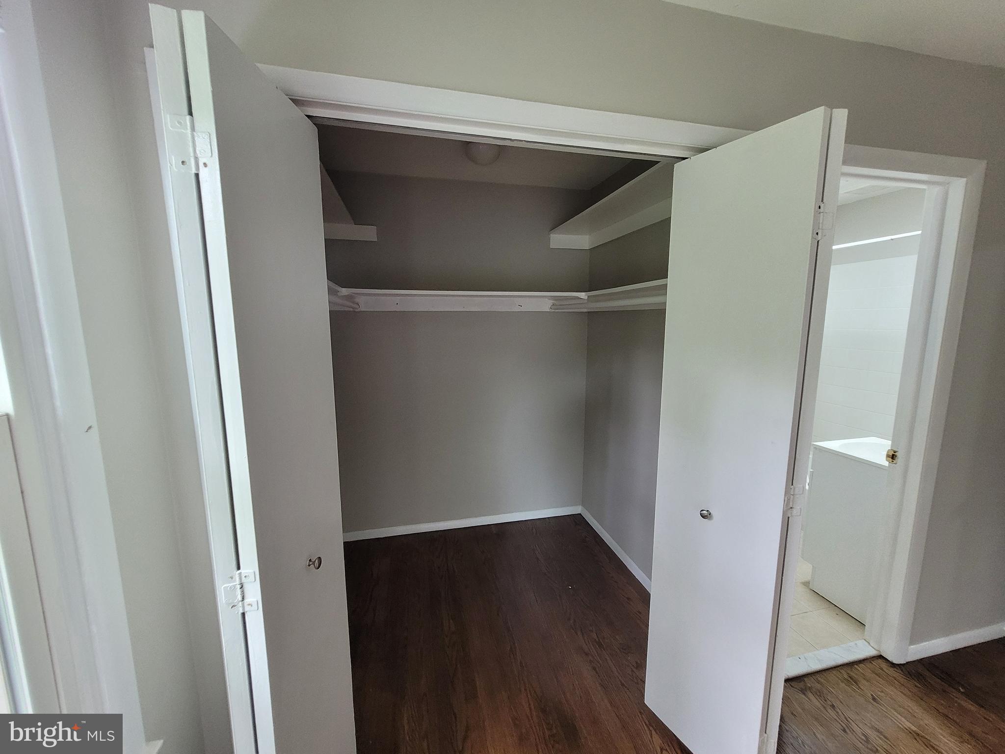 HUNGERFORD - Residential Lease