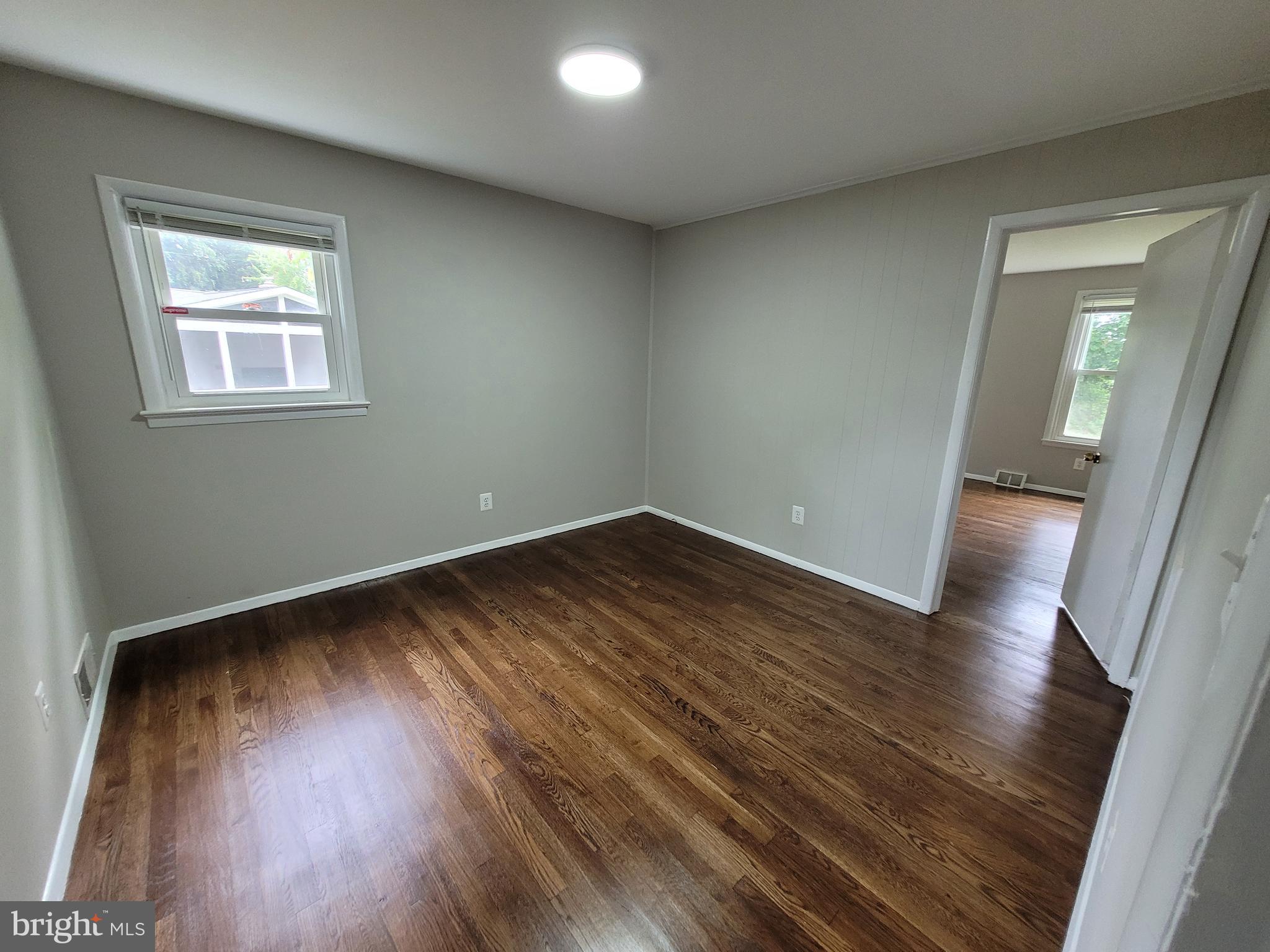 HUNGERFORD - Residential Lease