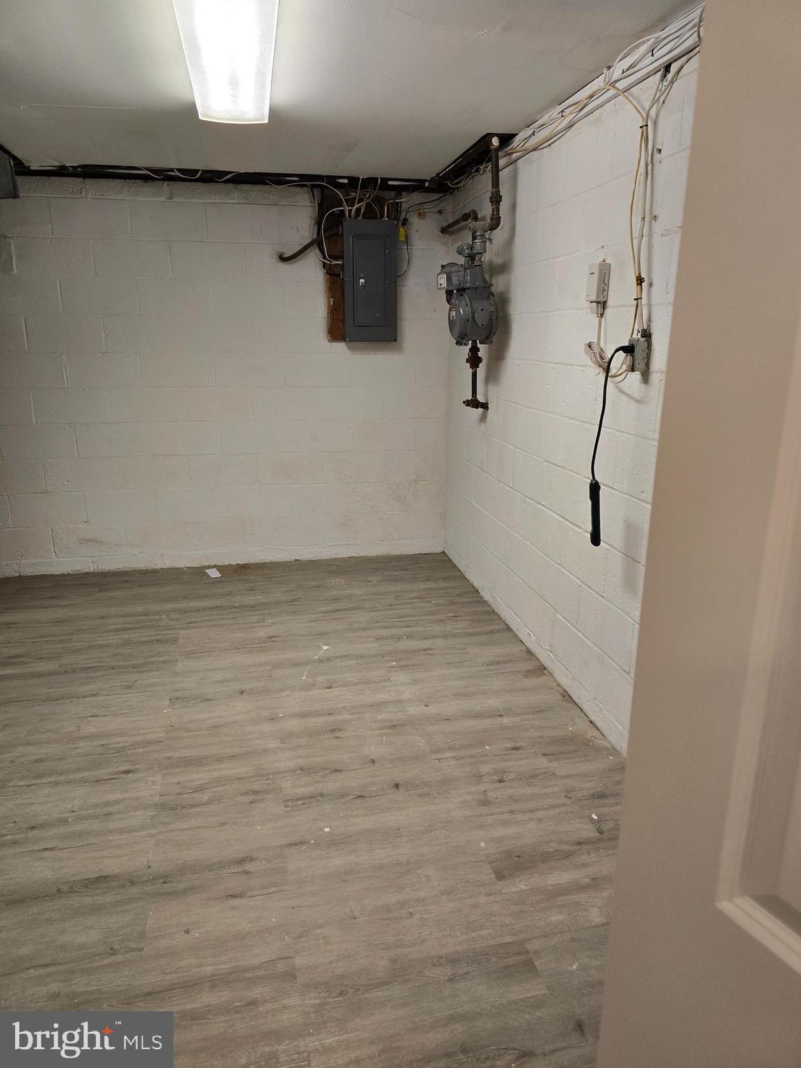 HUNGERFORD - Residential Lease