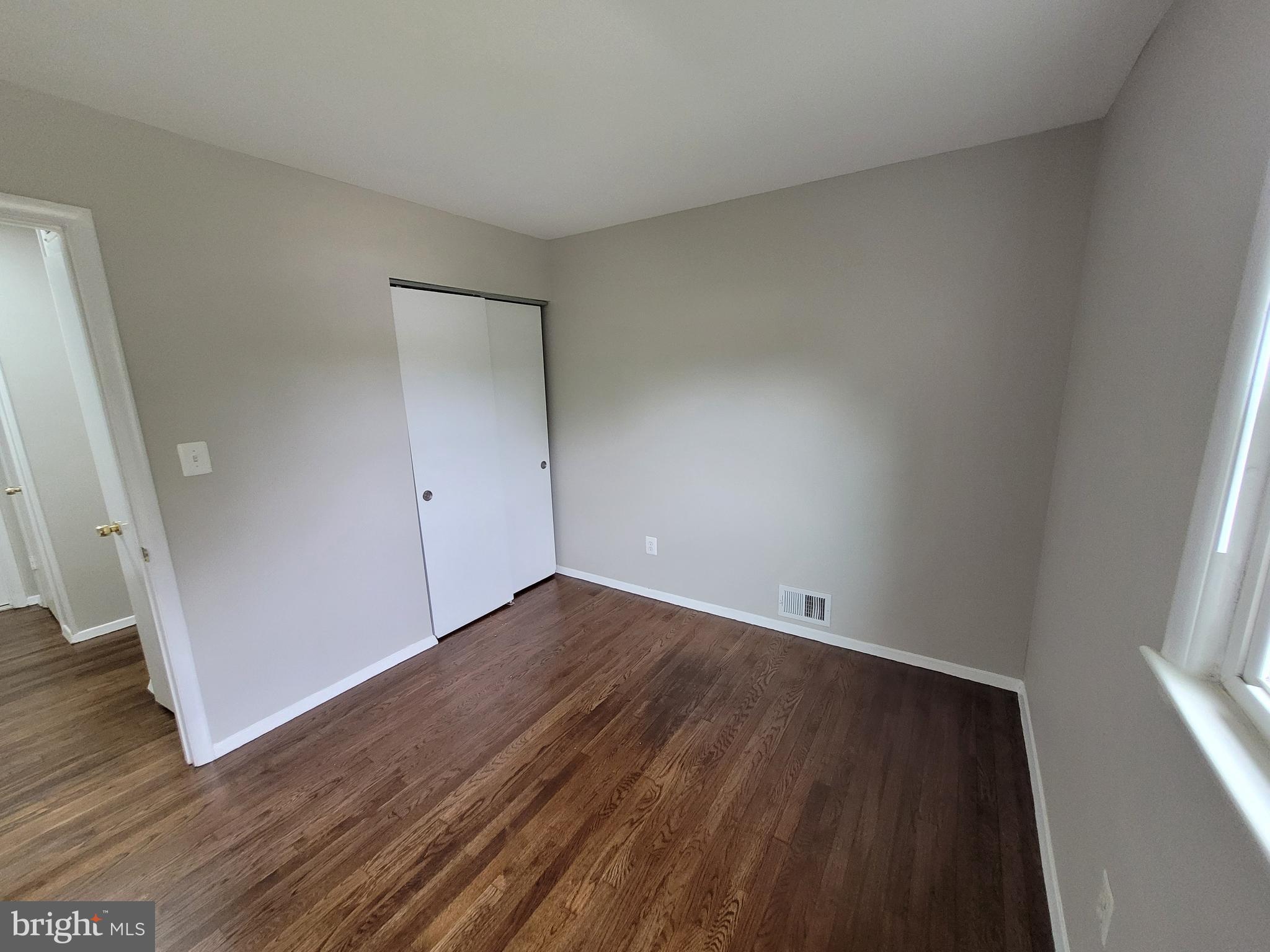 HUNGERFORD - Residential Lease