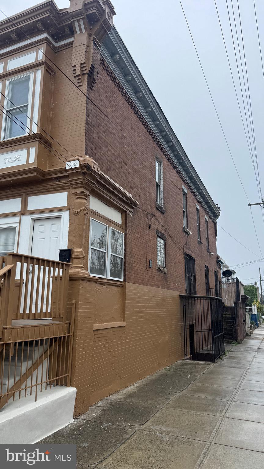 162 W ALLEGHENY AVENUE