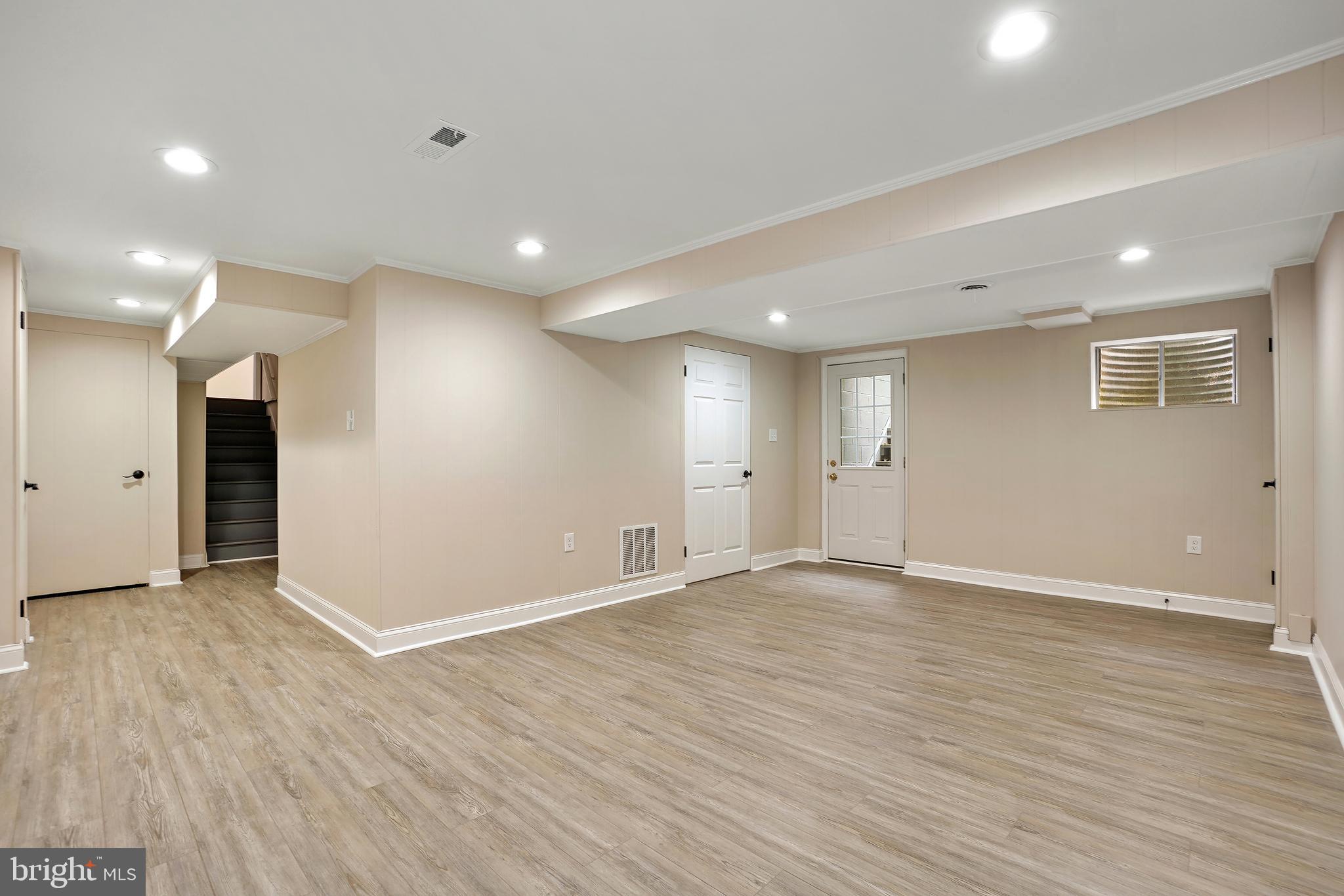 NORBECK ESTATES - Residential