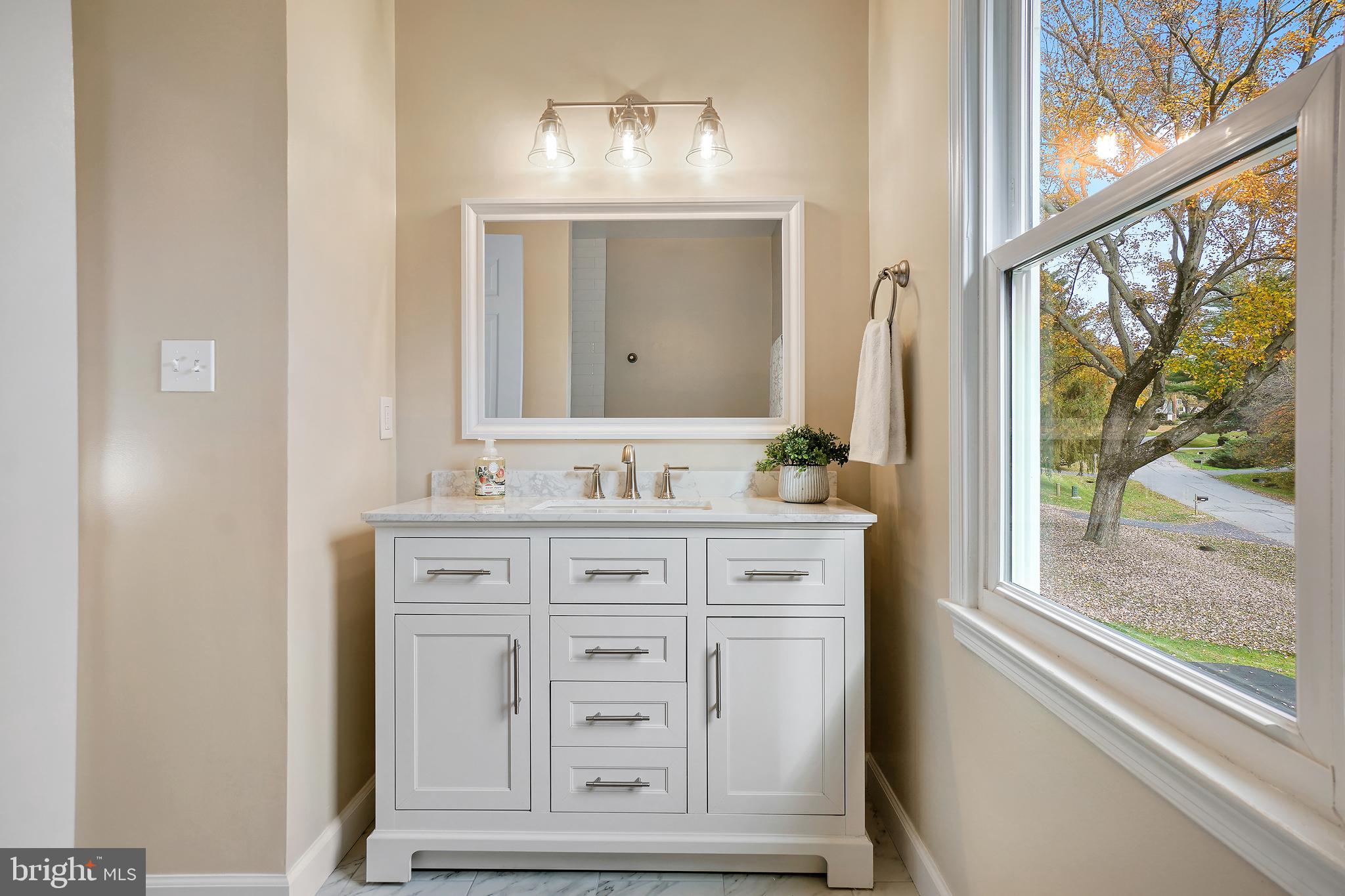 NORBECK ESTATES - Residential