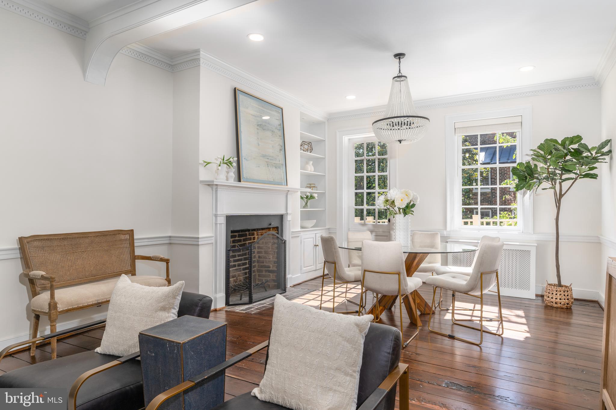 OLD TOWN ALEXANDRIA - Residential