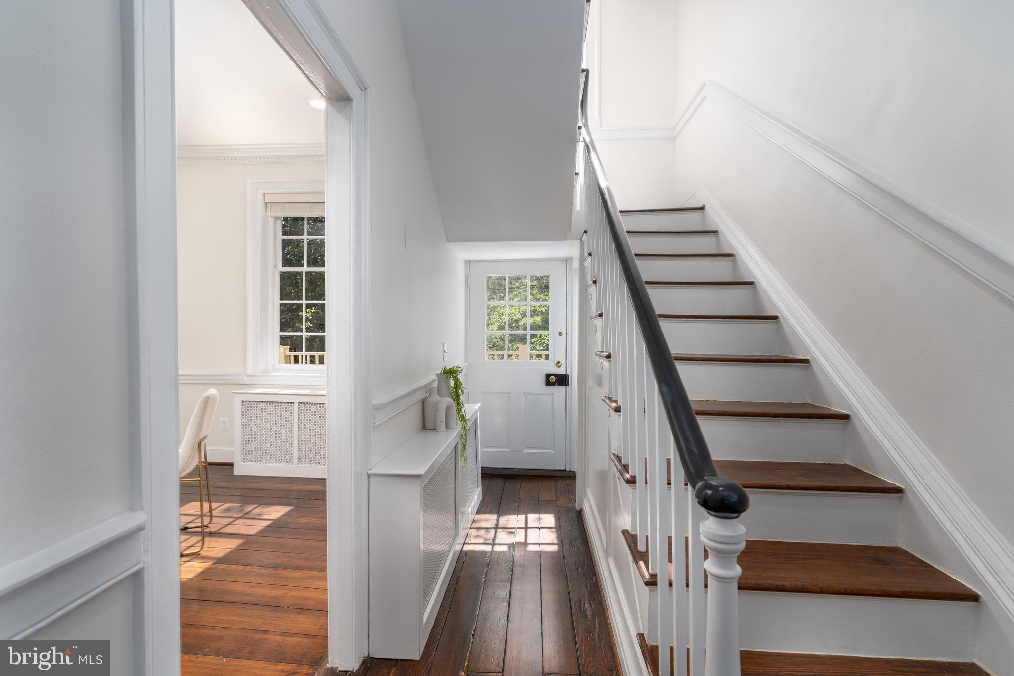 OLD TOWN ALEXANDRIA - Residential