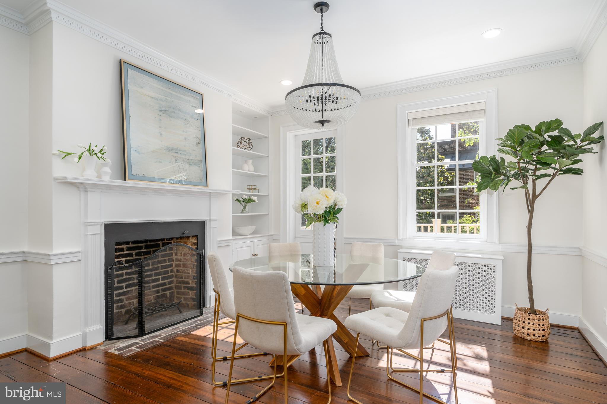 OLD TOWN ALEXANDRIA - Residential