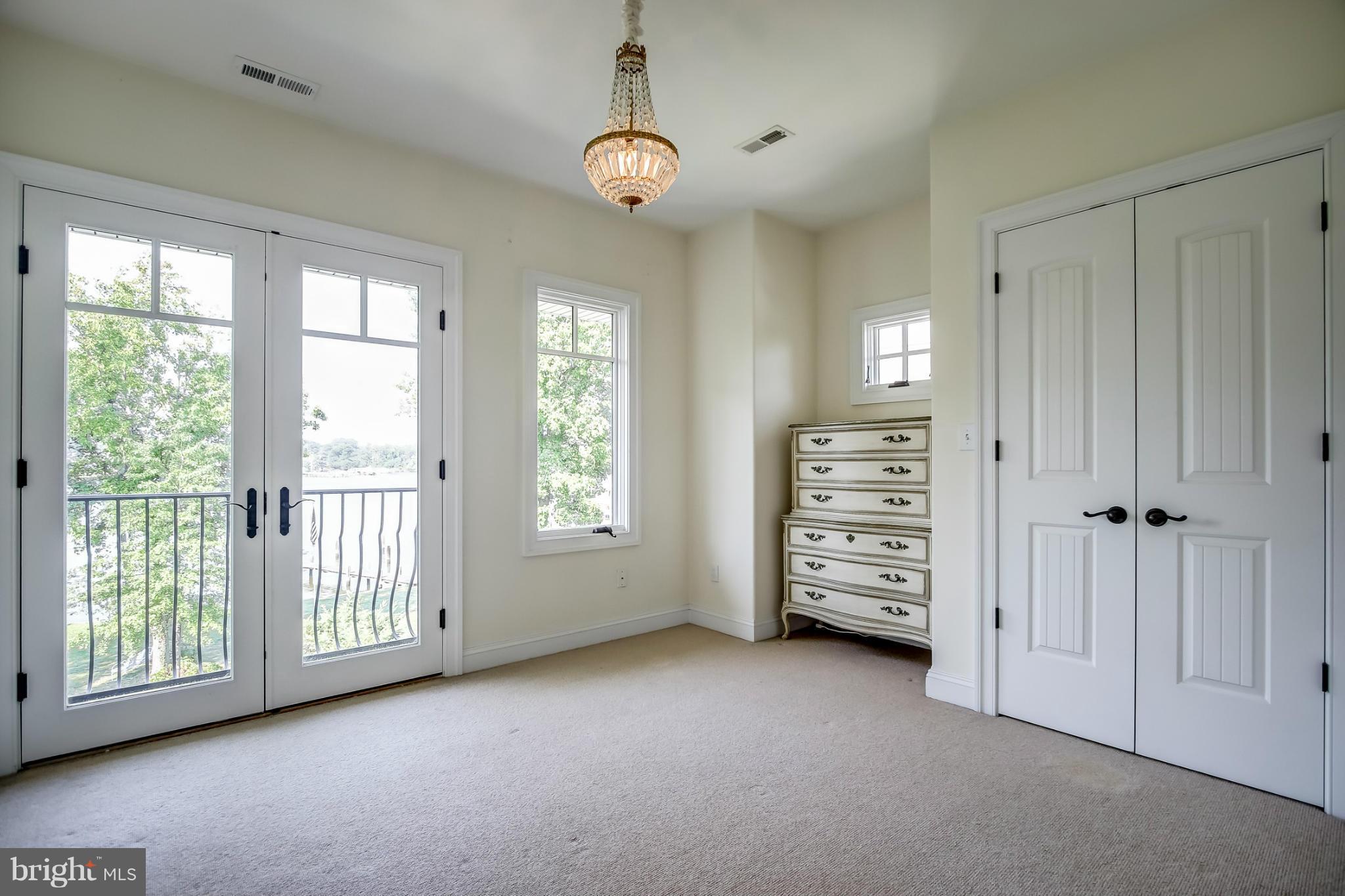 BAY RIDGE - Residential