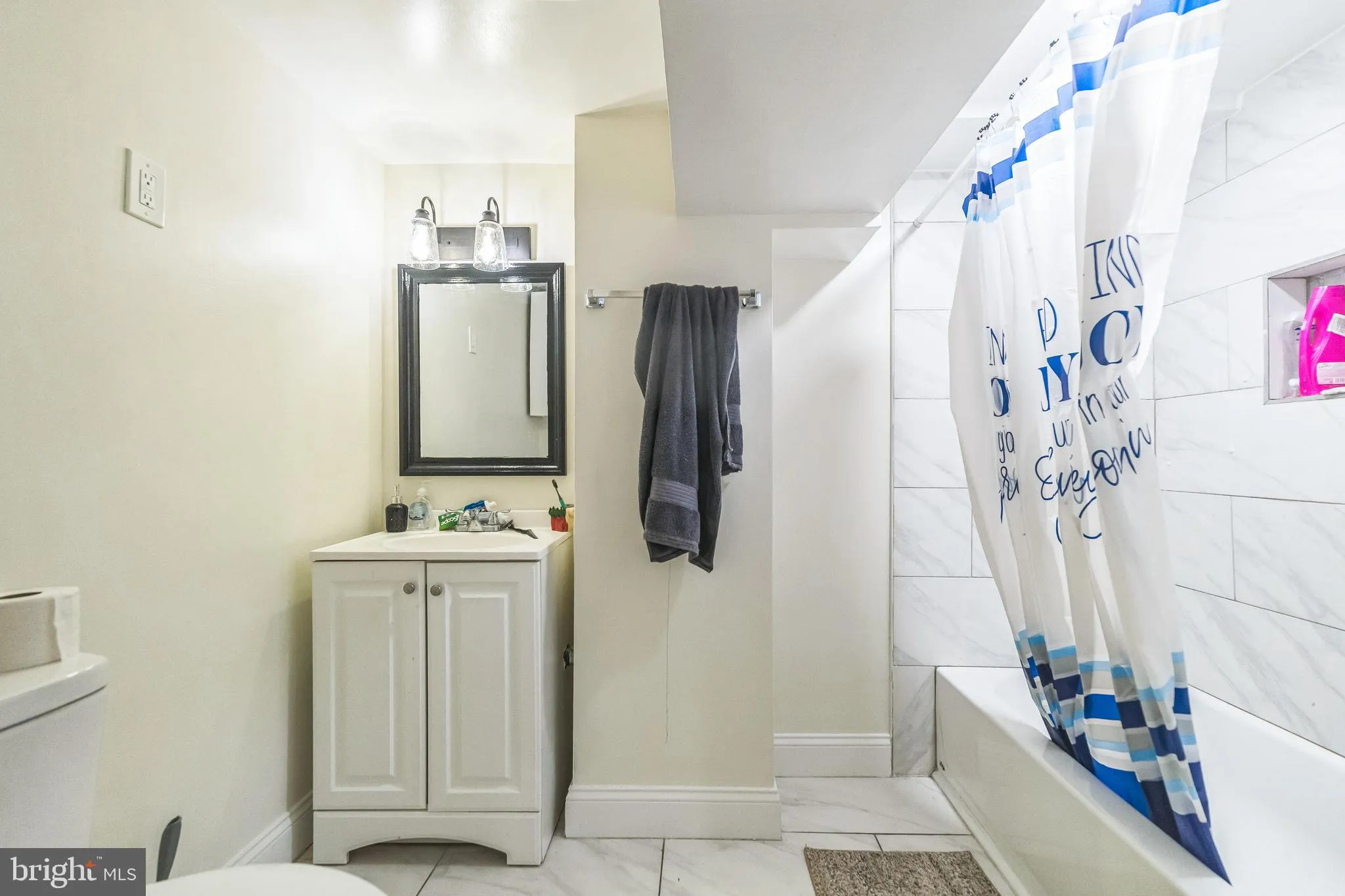 Winchester, Virginia 22601, United States, 4 Bedrooms Bedrooms, ,2 BathroomsBathrooms,Residential,Coming Soon,145663