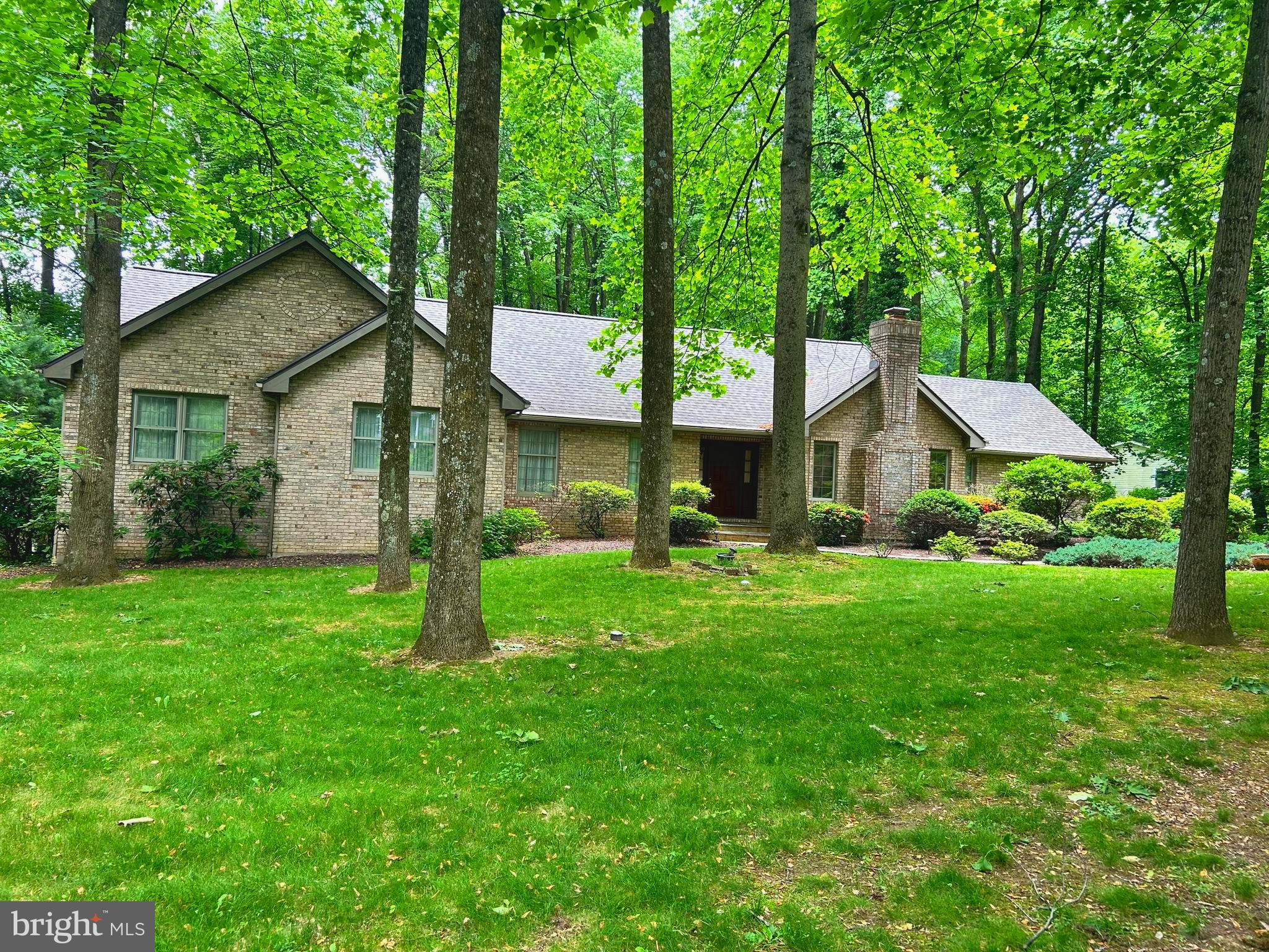 36 CRESTVIEW DRIVE