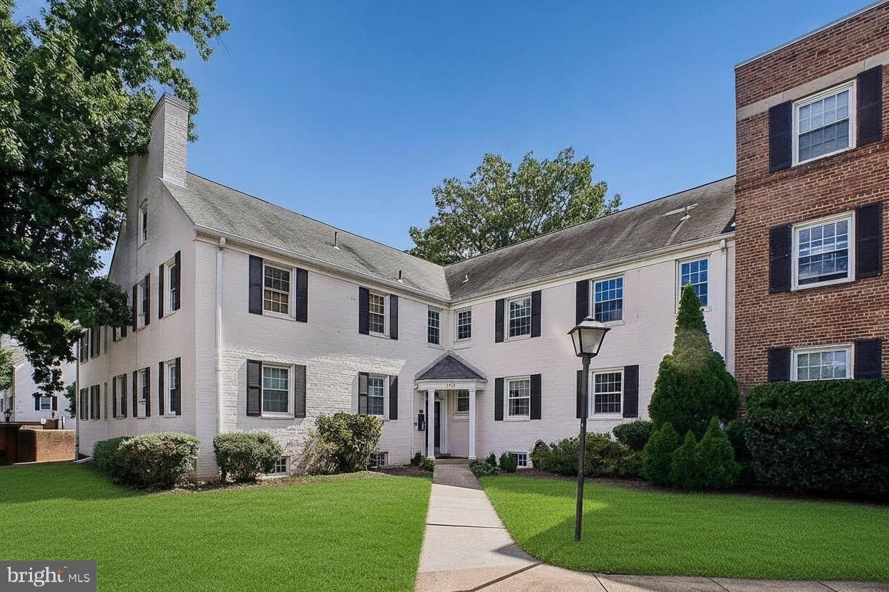 1315 S WALTER REED DRIVE (17101) 204