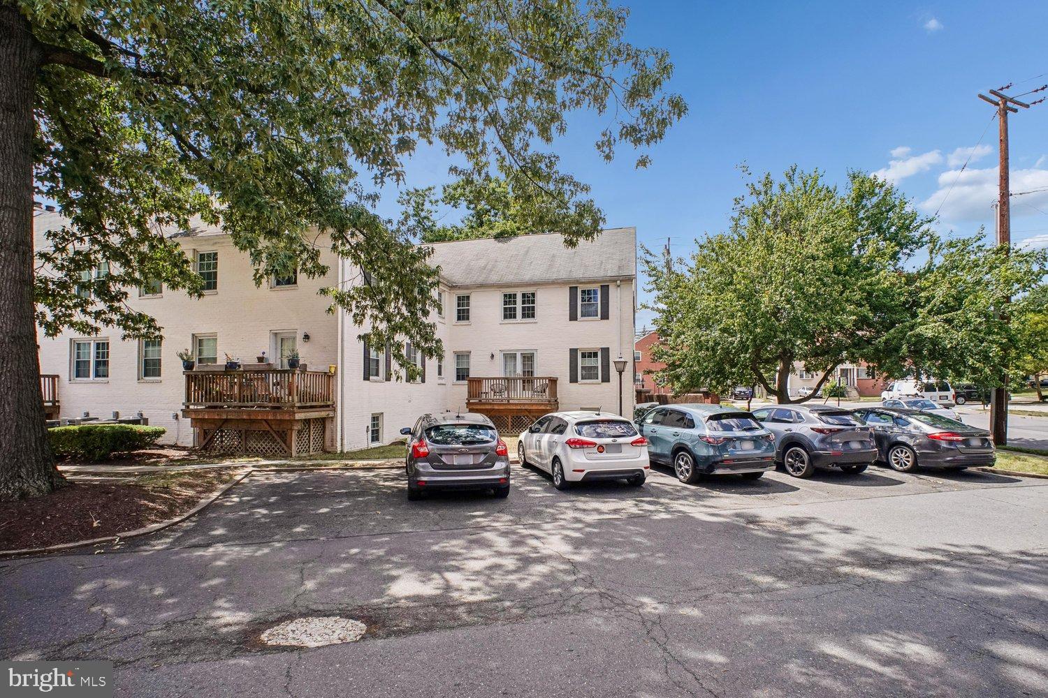 1315 S WALTER REED DRIVE (17101) 204