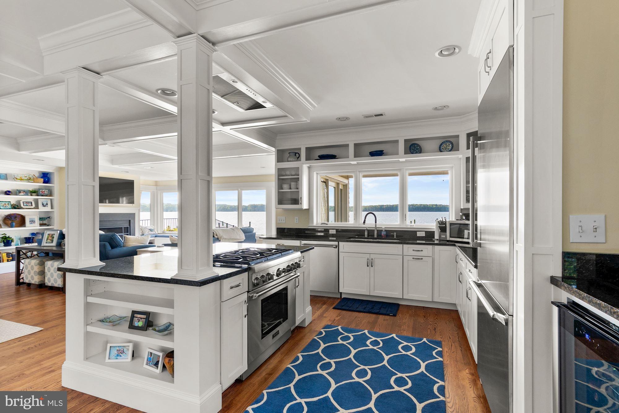 SHADY SIDE - Residential