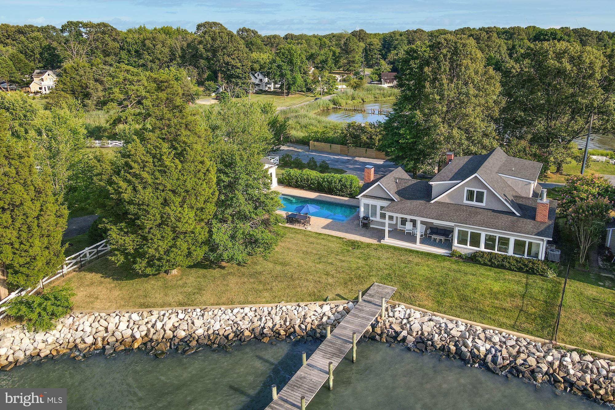 SHADY SIDE - Residential