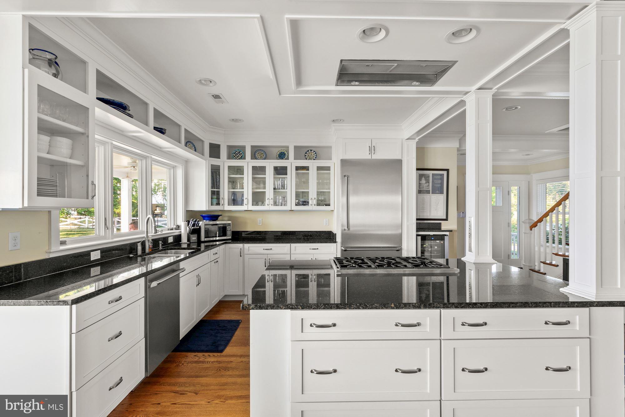 SHADY SIDE - Residential