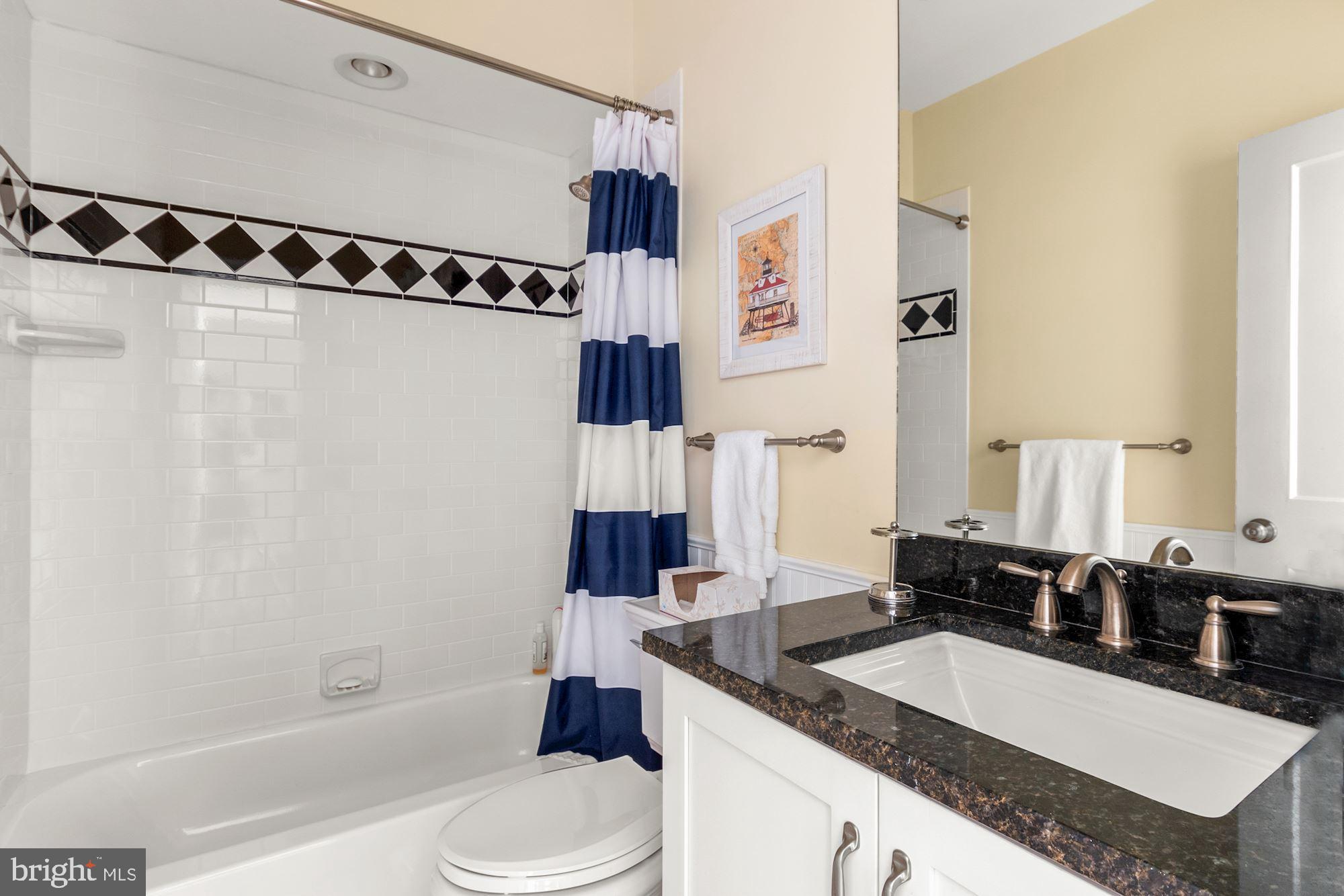 SHADY SIDE - Residential