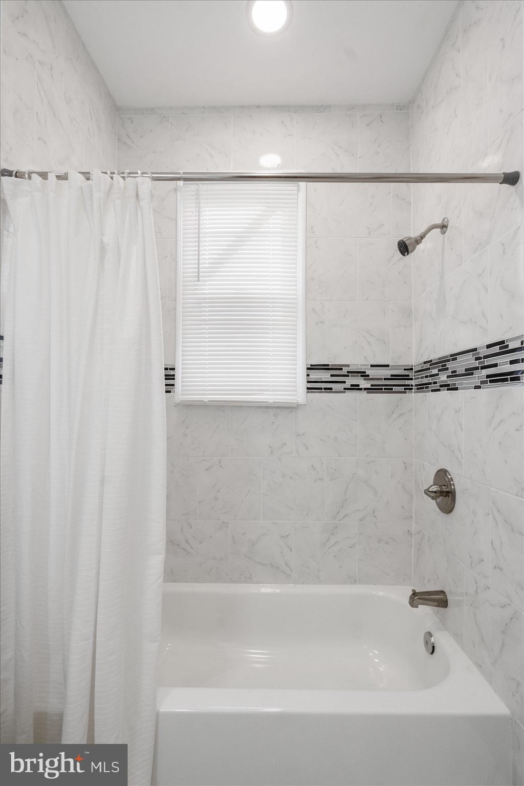 RIDGEWOOD - Residential