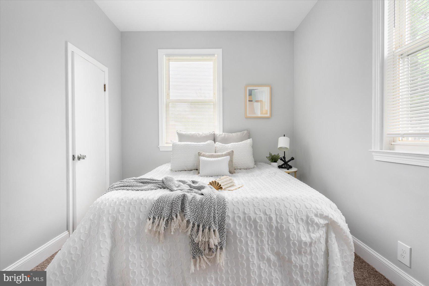 RIDGEWOOD - Residential