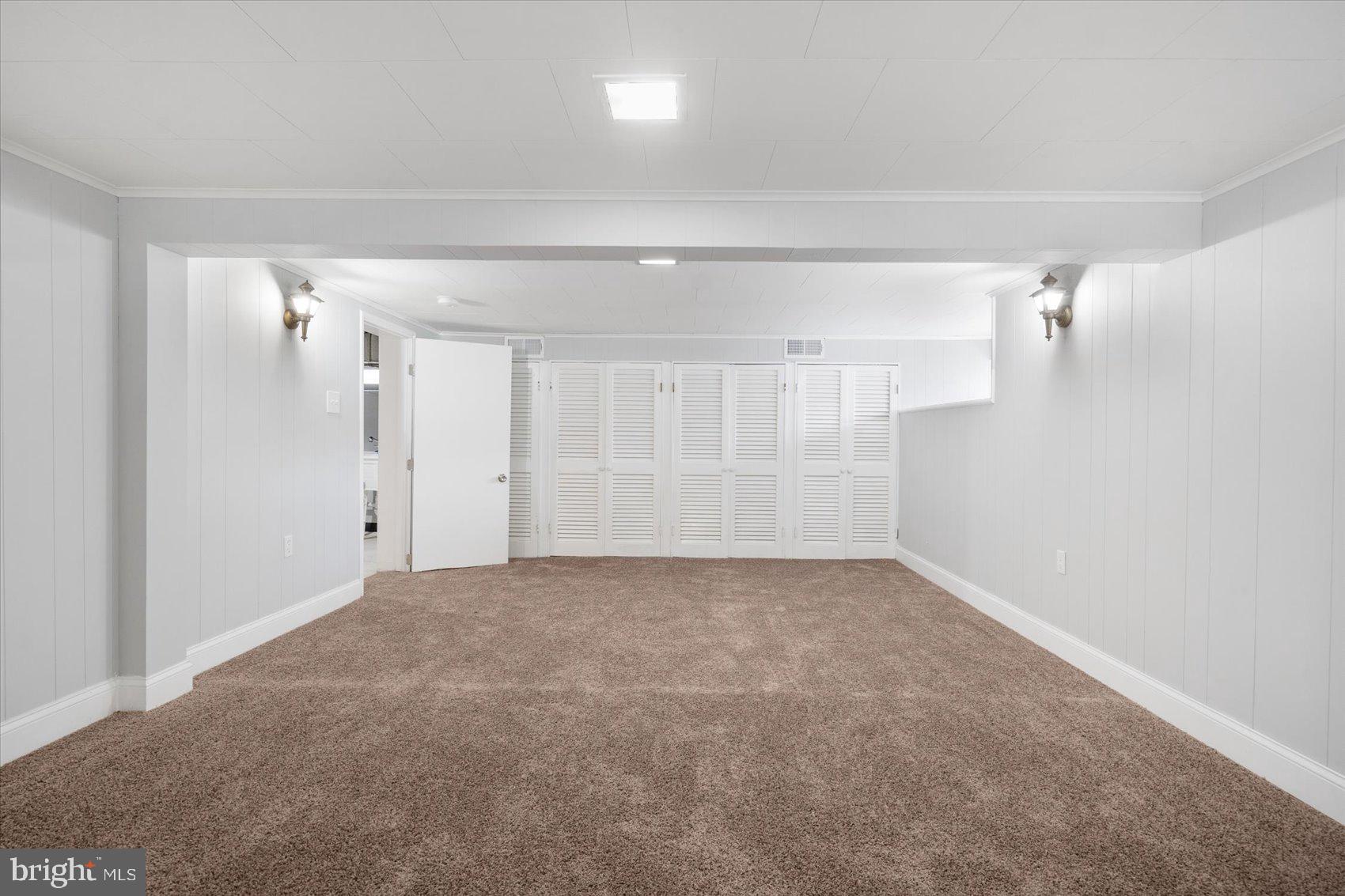 RIDGEWOOD - Residential