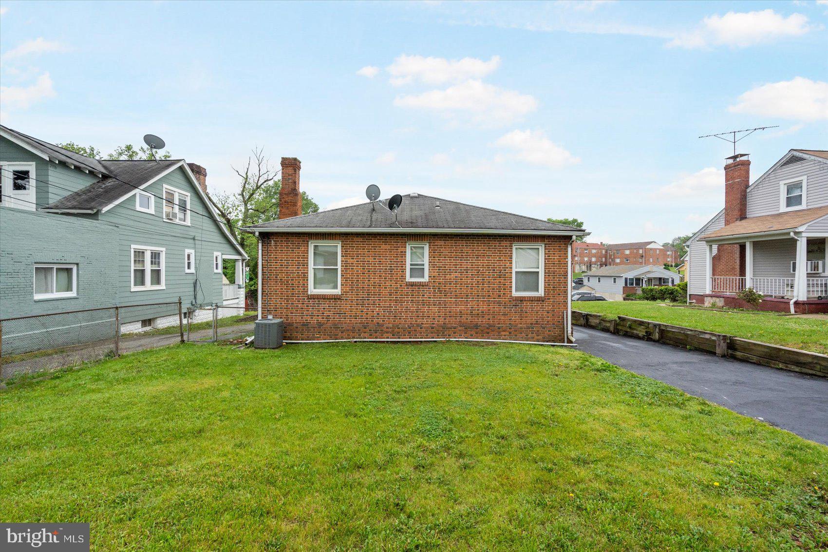 RIDGEWOOD - Residential