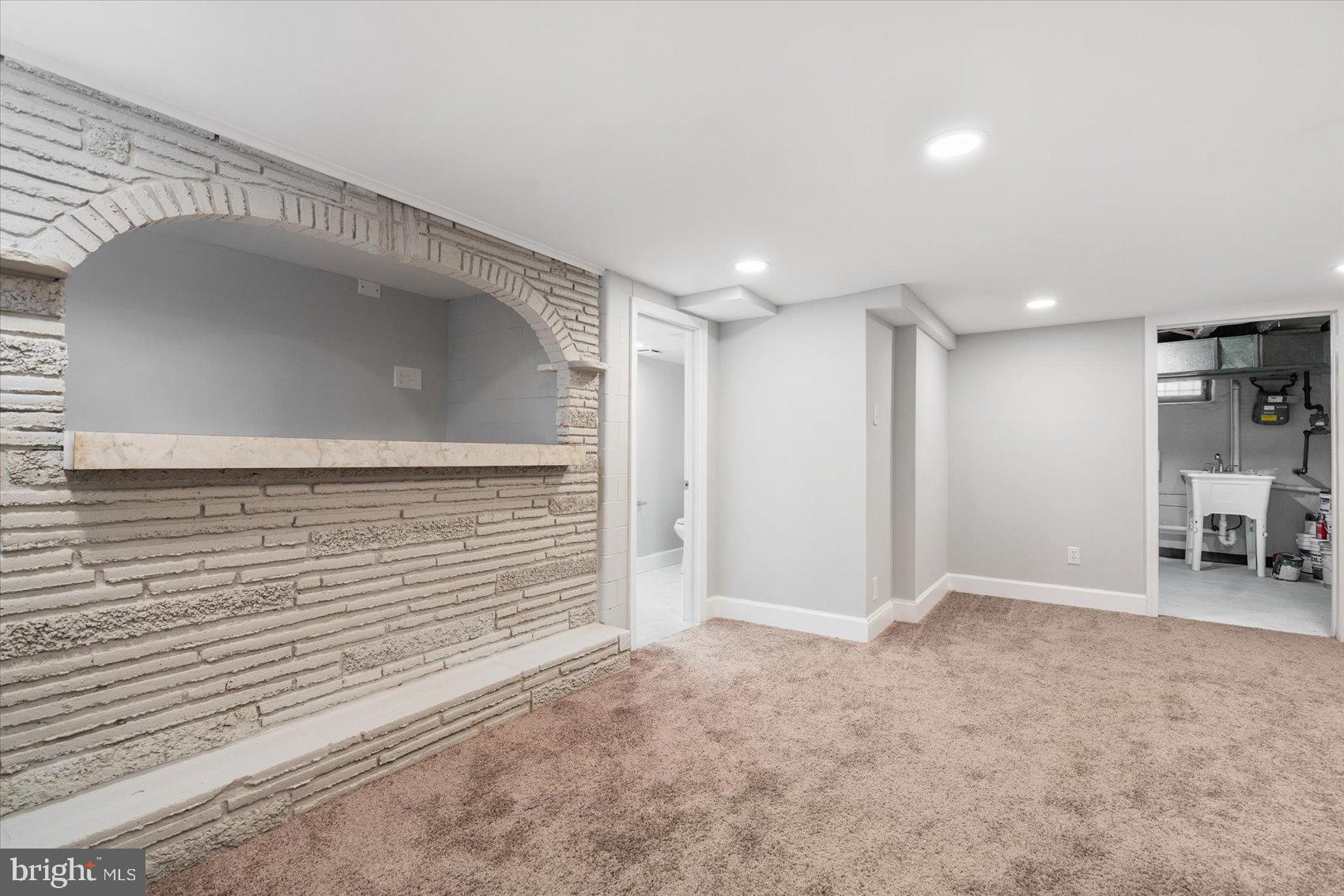 RIDGEWOOD - Residential