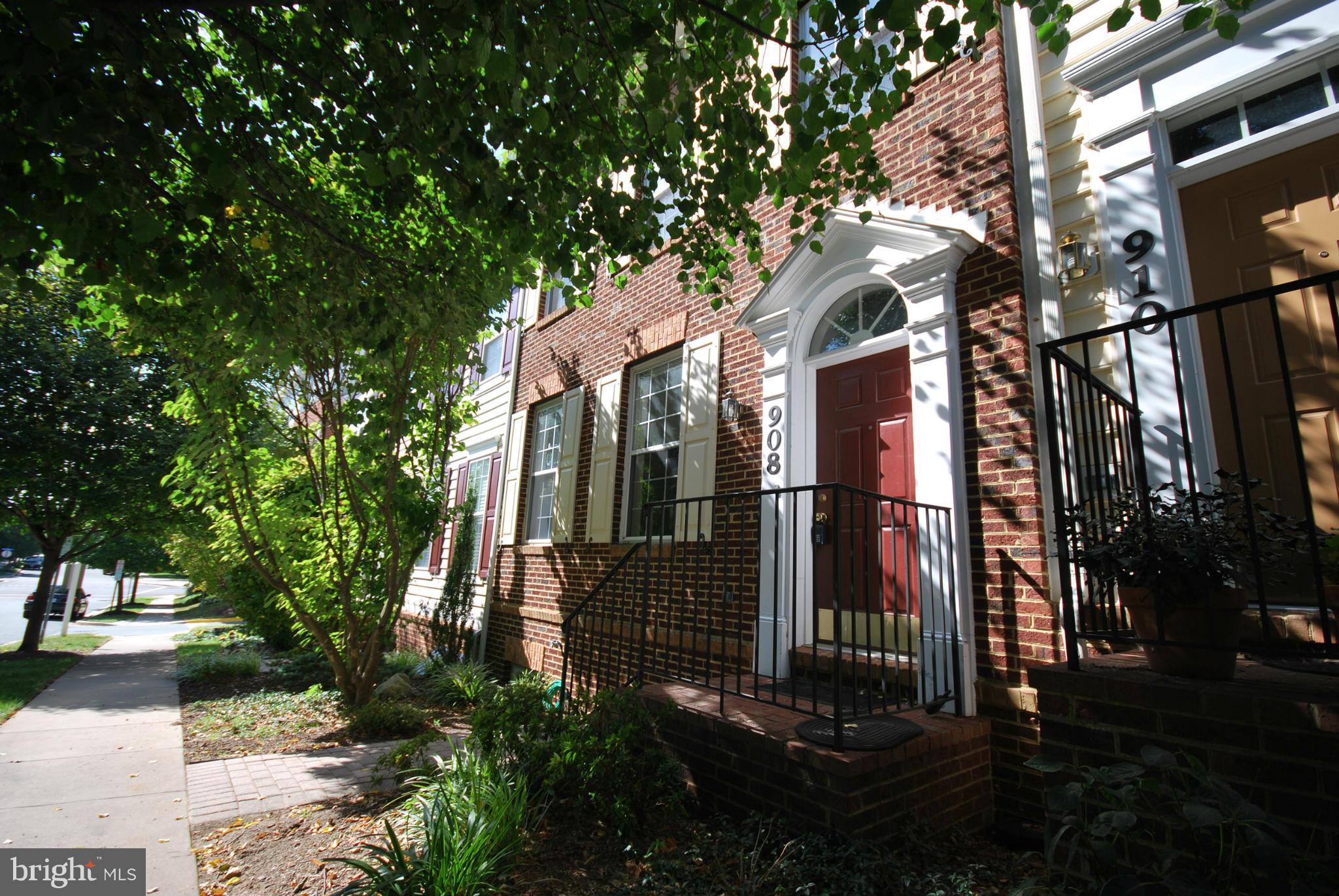 KING FARM BAILEYS COMMON - Residential Lease