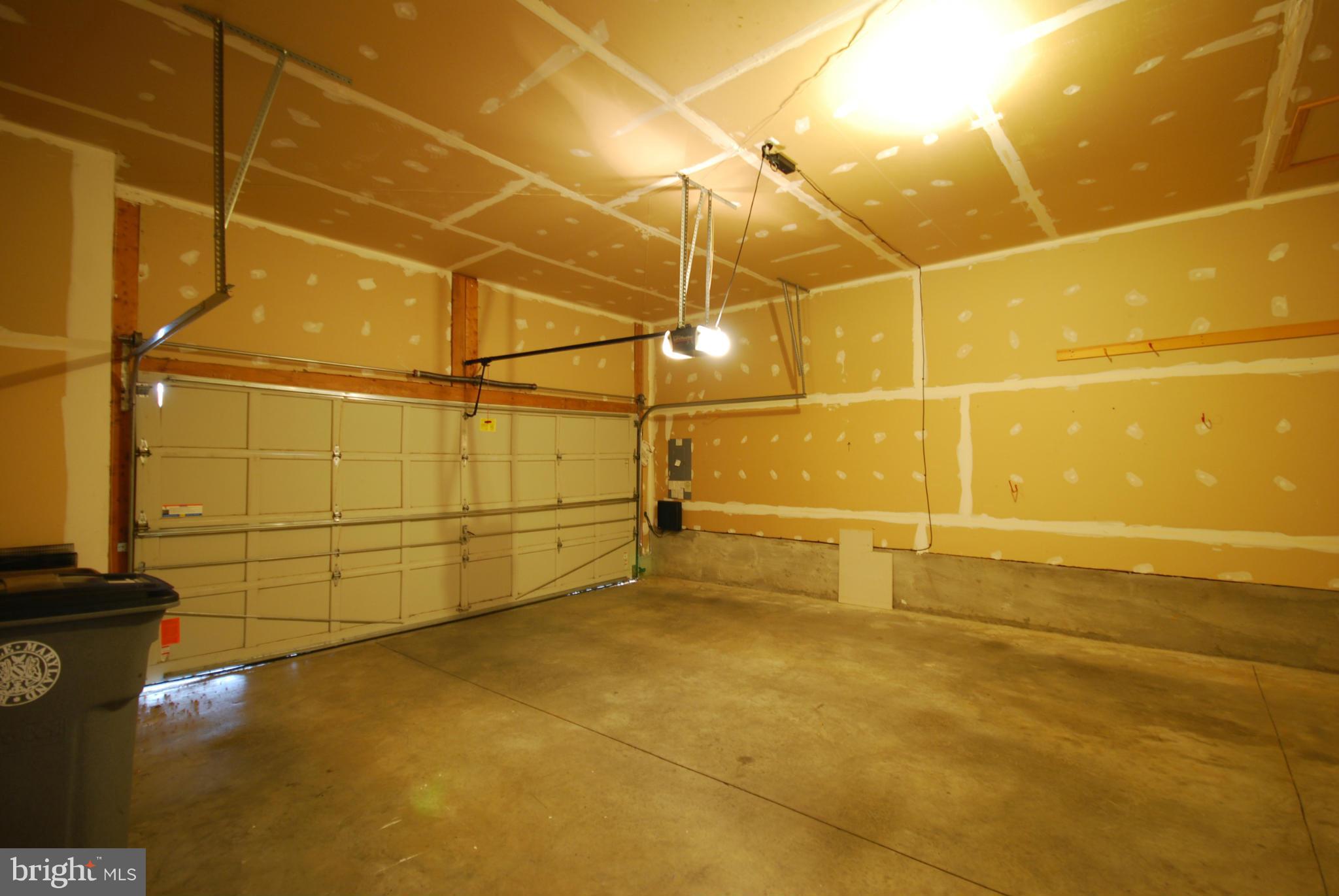 KING FARM BAILEYS COMMON - Residential Lease