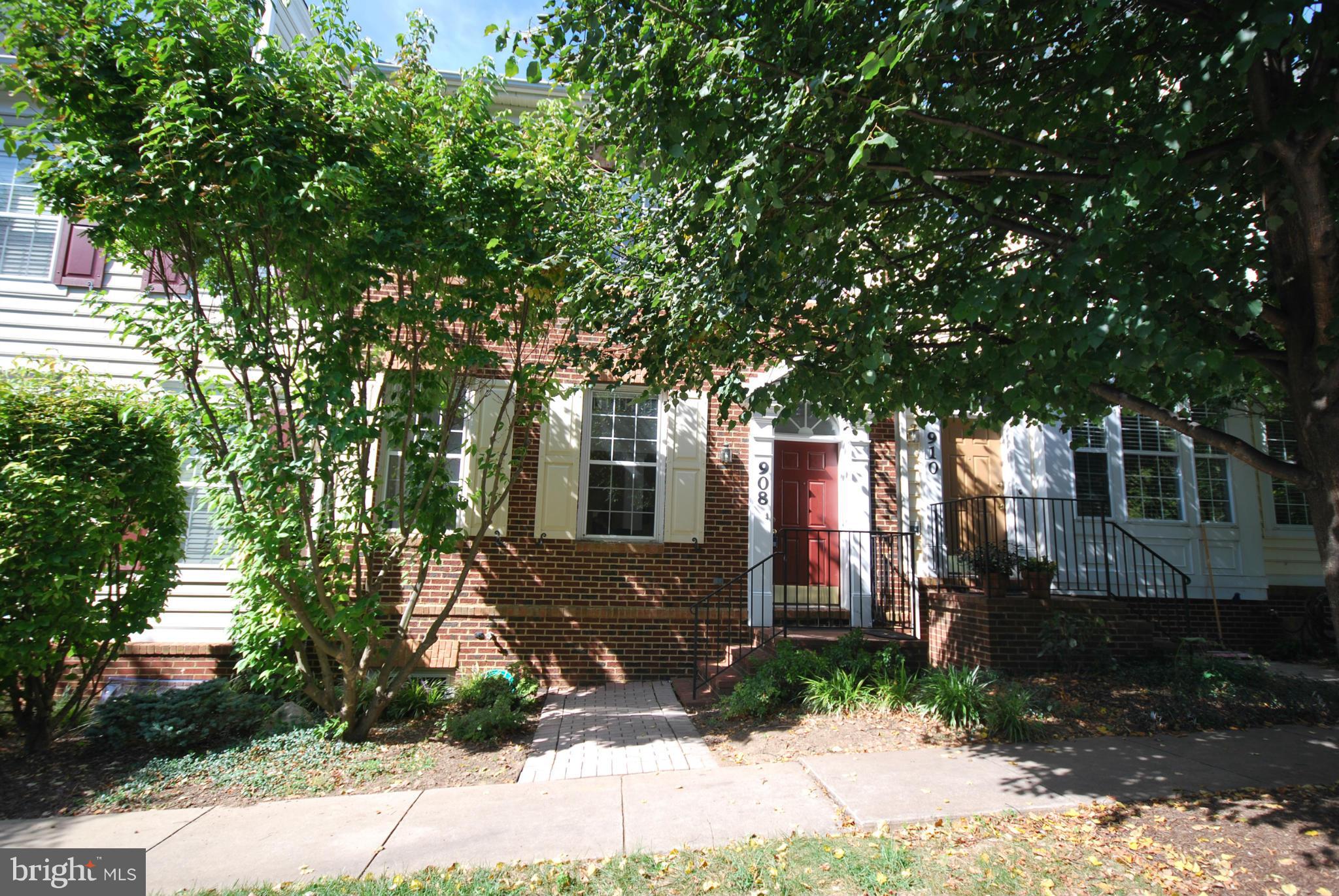 KING FARM BAILEYS COMMON - Residential Lease